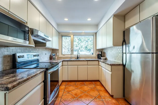 Additional property image - 2014 Cavendish Dr