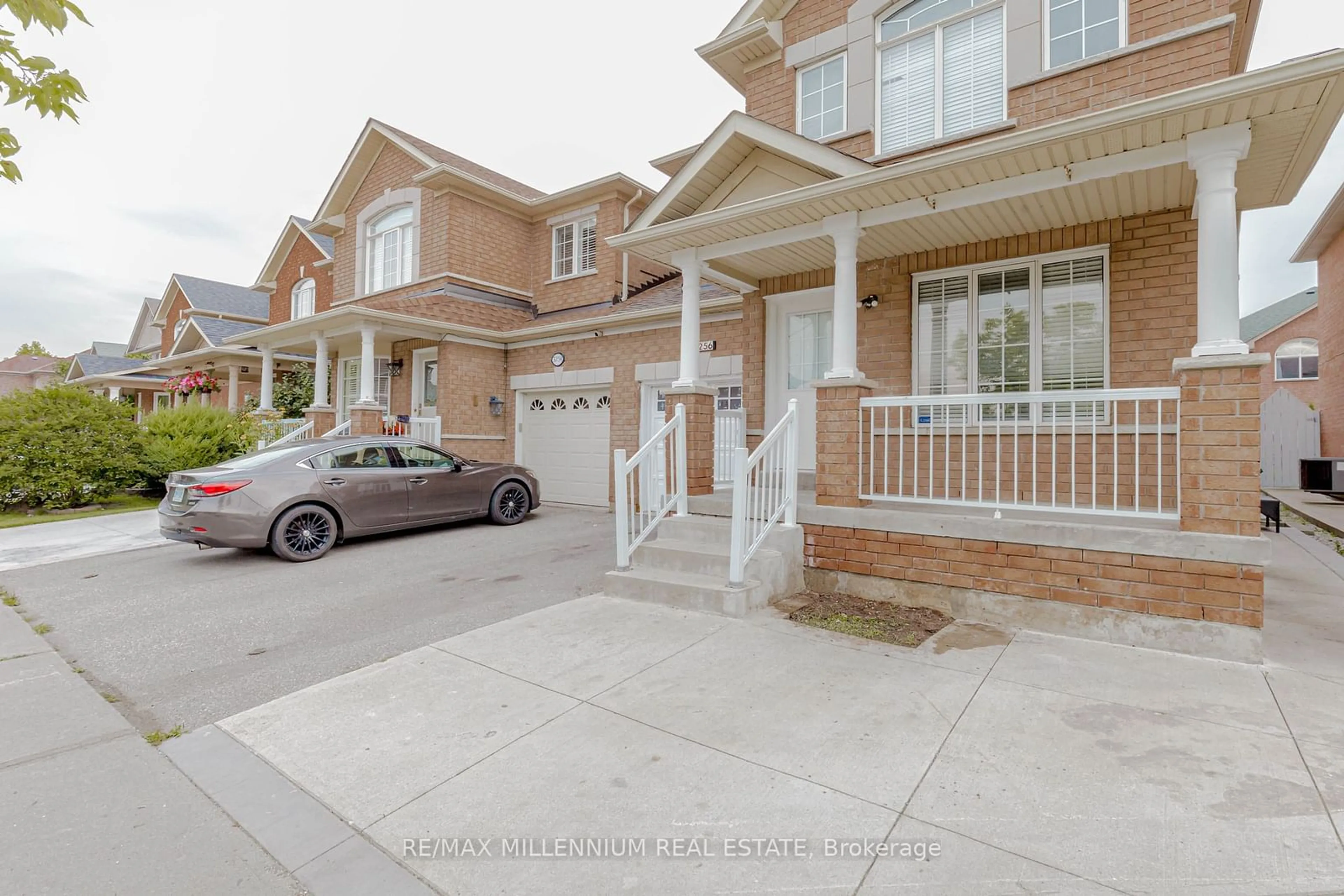 Unknown for 3256 Camberwell Dr, Mississauga Ontario L5M 6T2