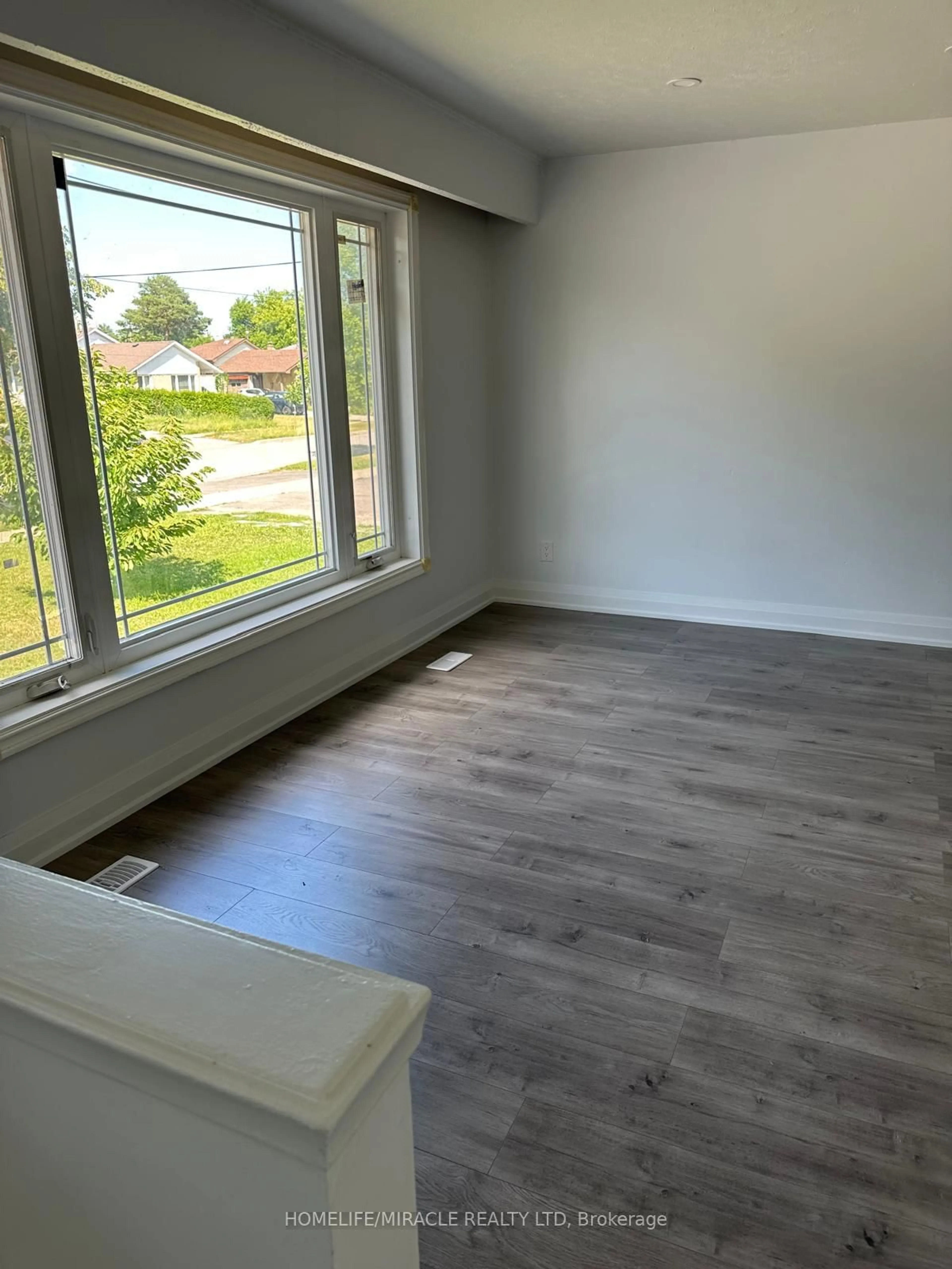 A pic of a room for 237 Taysham Cres, Toronto Ontario M9V 1X8