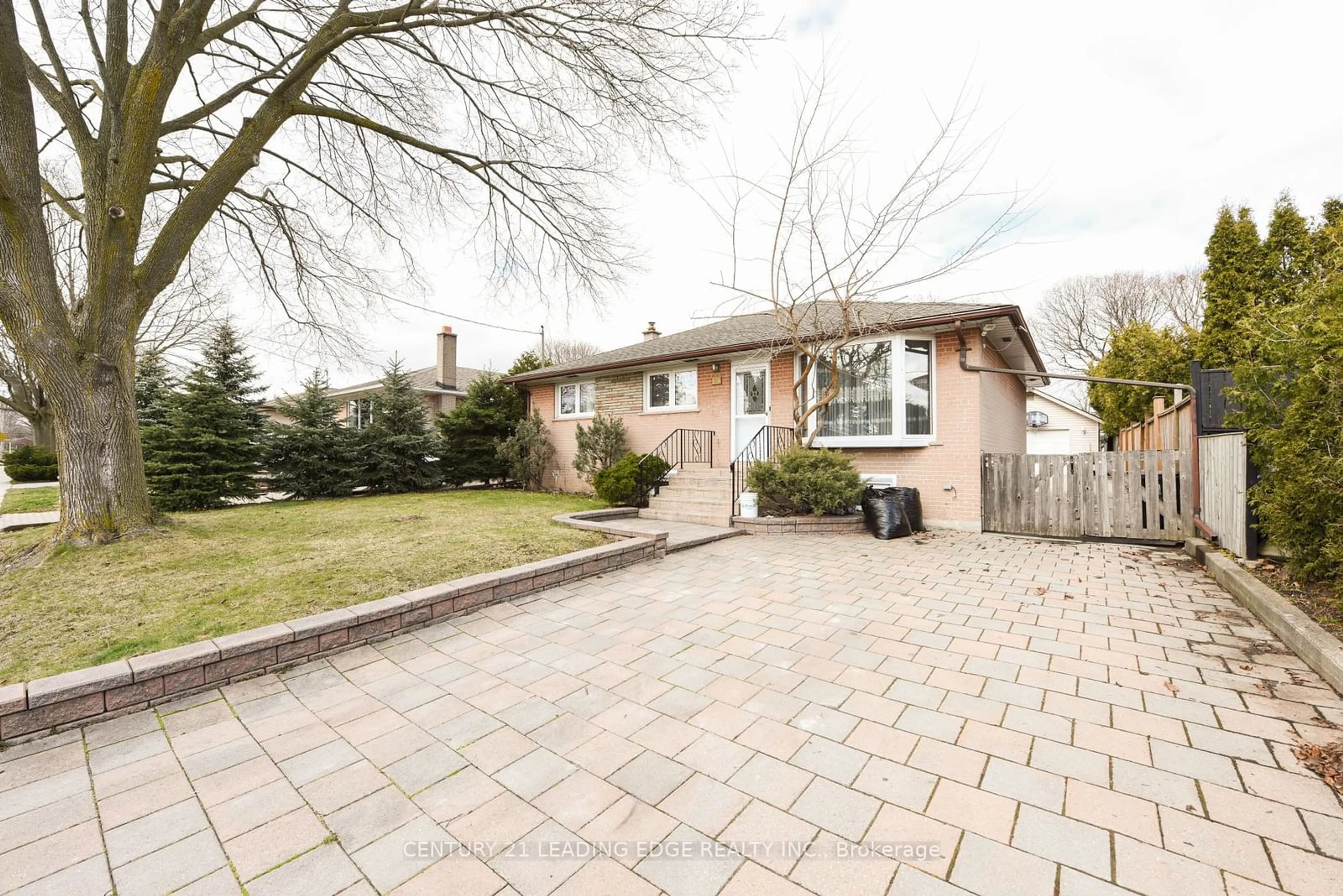 Unknown for 34 Paragon Rd, Toronto Ontario M9R 1J8