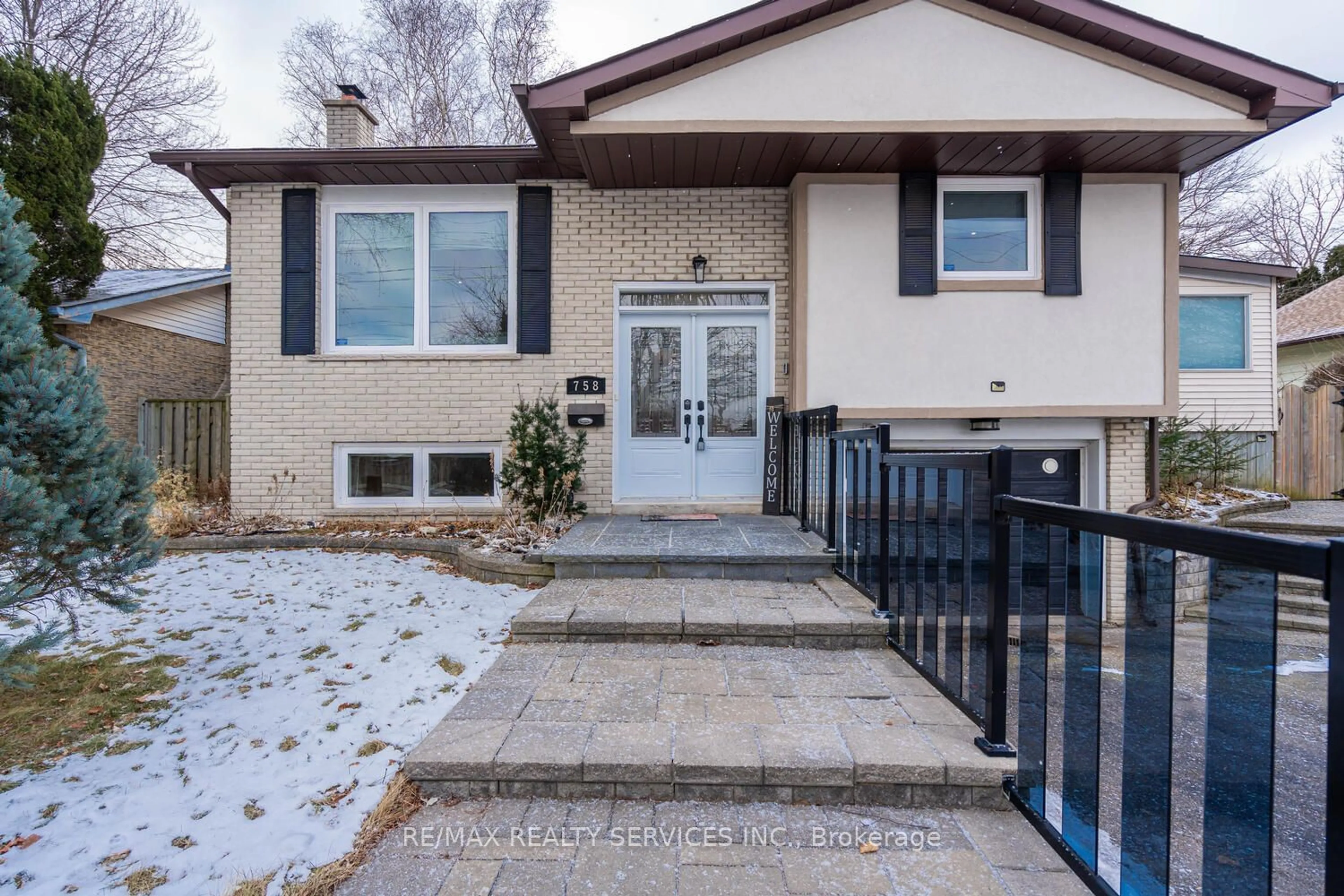 Unknown for 758 Francis Rd, Burlington Ontario L7T 4A3