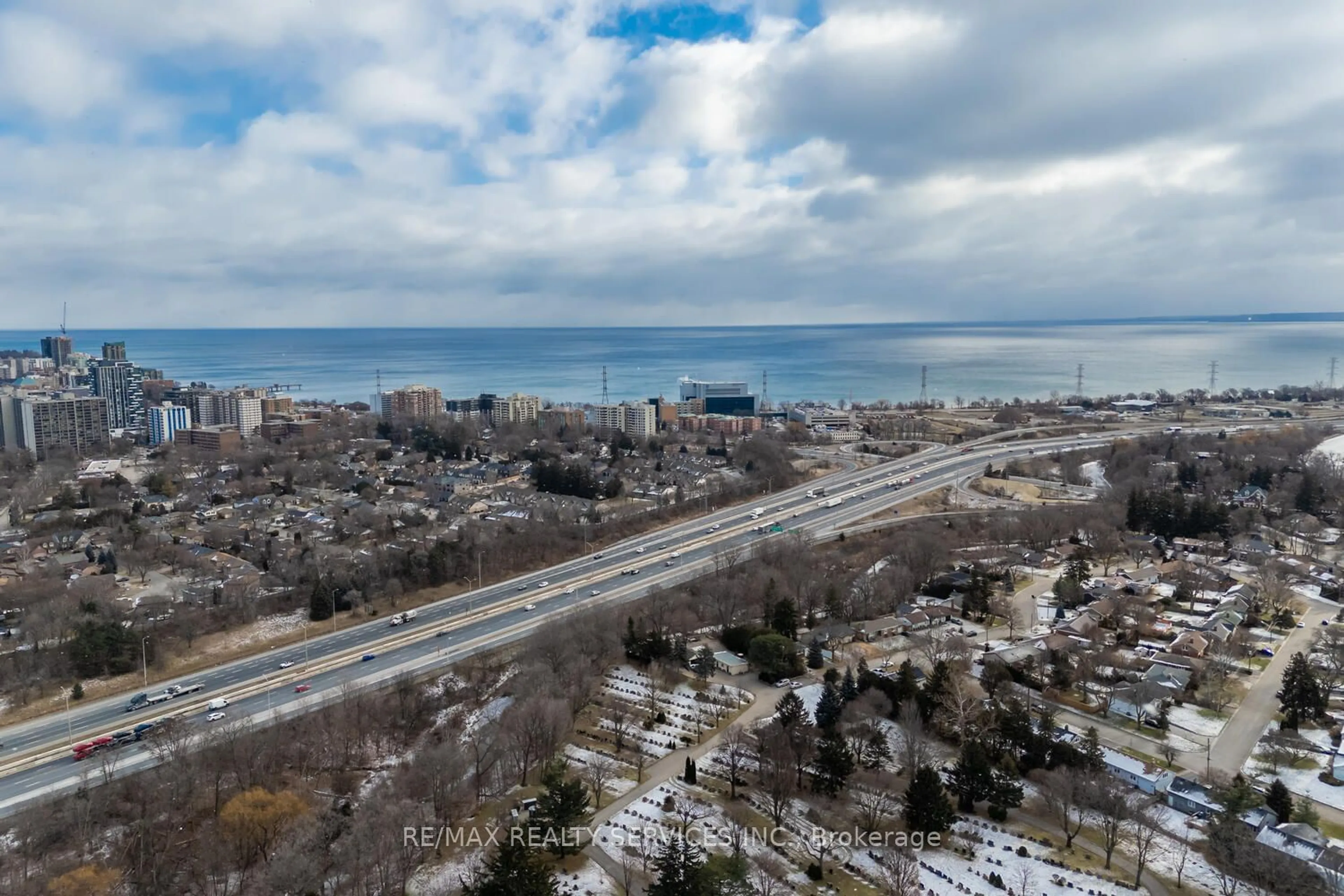 A pic from outside/outdoor area/front of a property/back of a property/a pic from drone, water/lake/river/ocean view for 758 Francis Rd, Burlington Ontario L7T 4A3