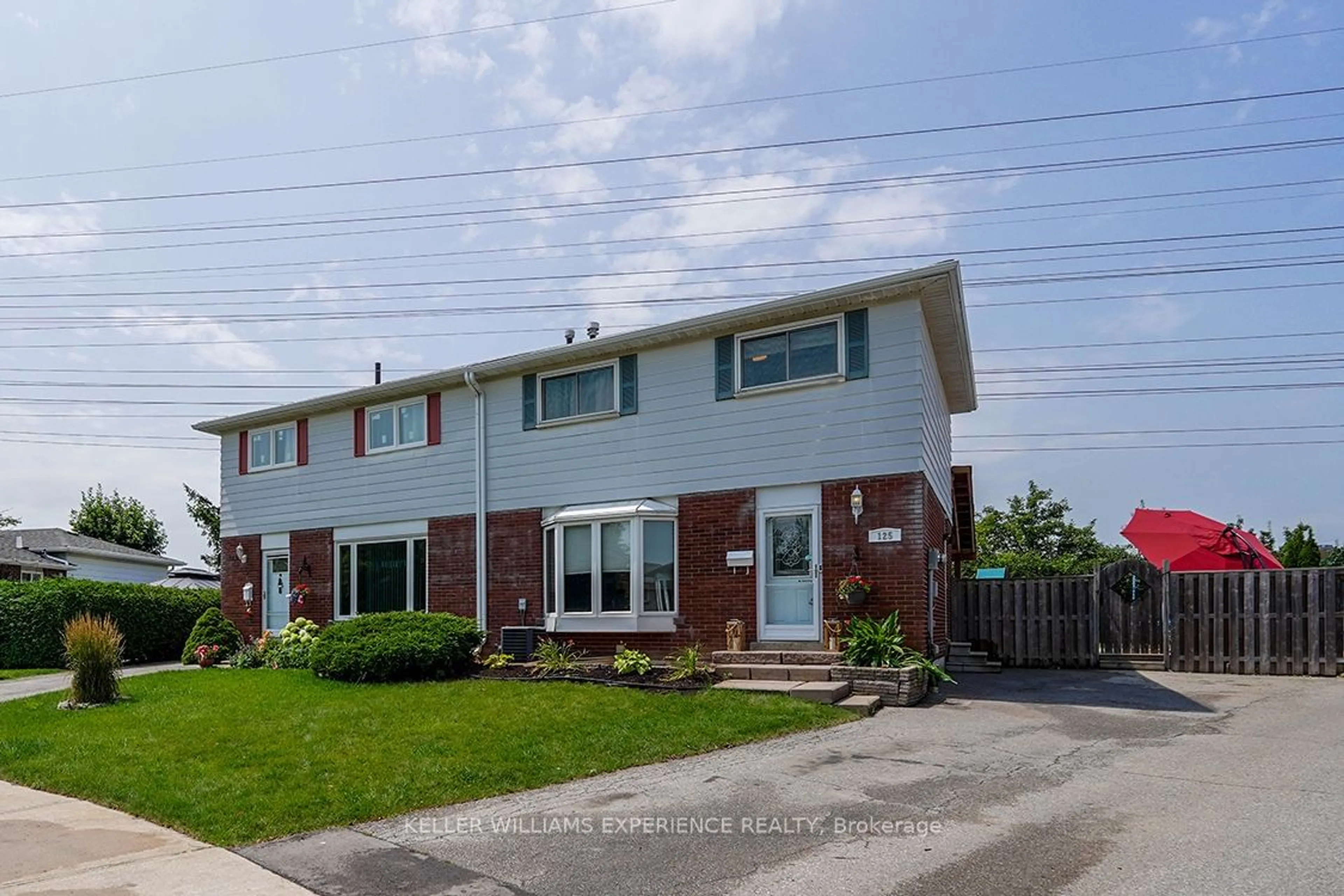 Home with brick exterior material, street for 125 Alicewood Crt, Toronto Ontario M9V 3Y1