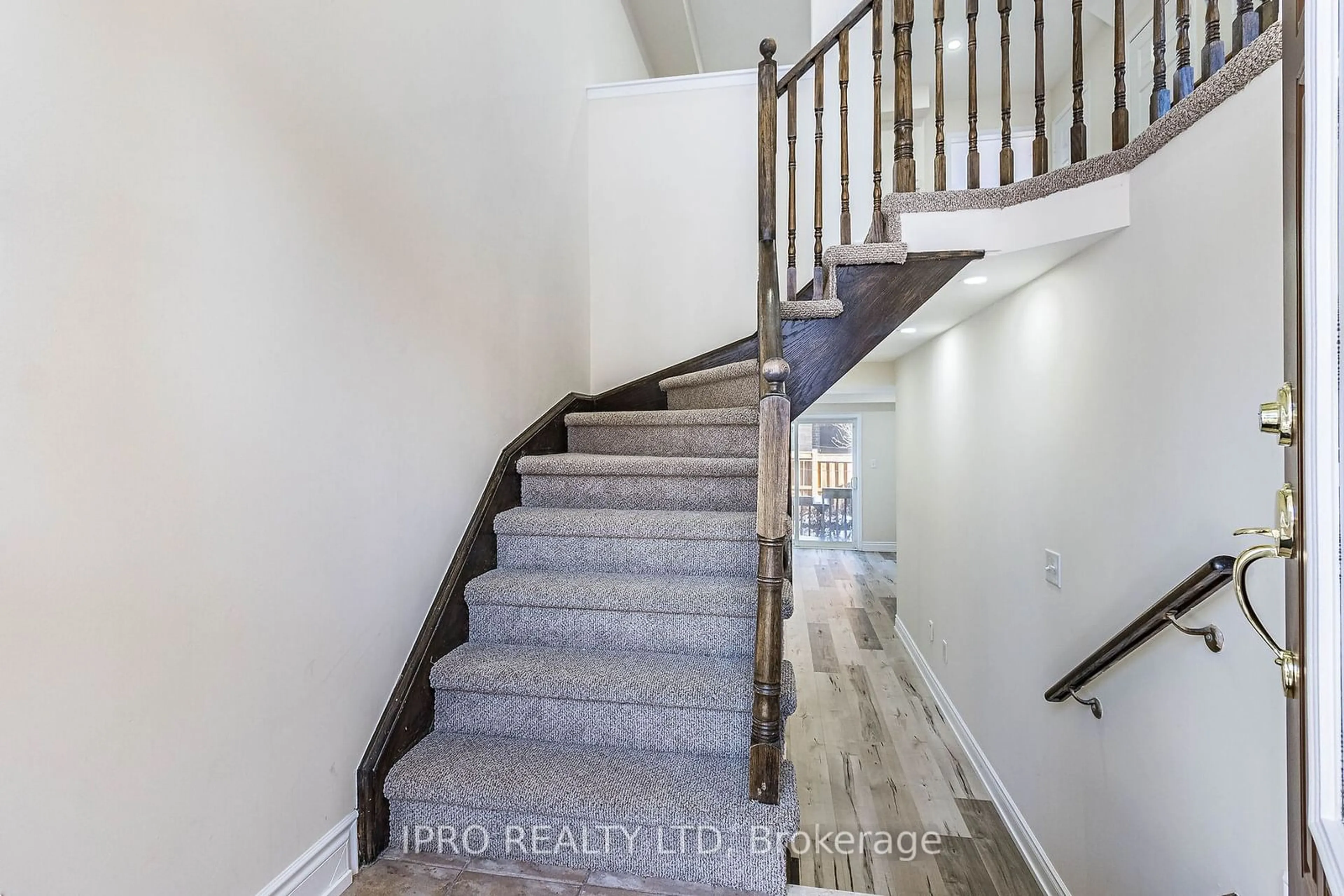 Stairs for 43 Axelrod Ave, Brampton Ontario L6Y 5S9