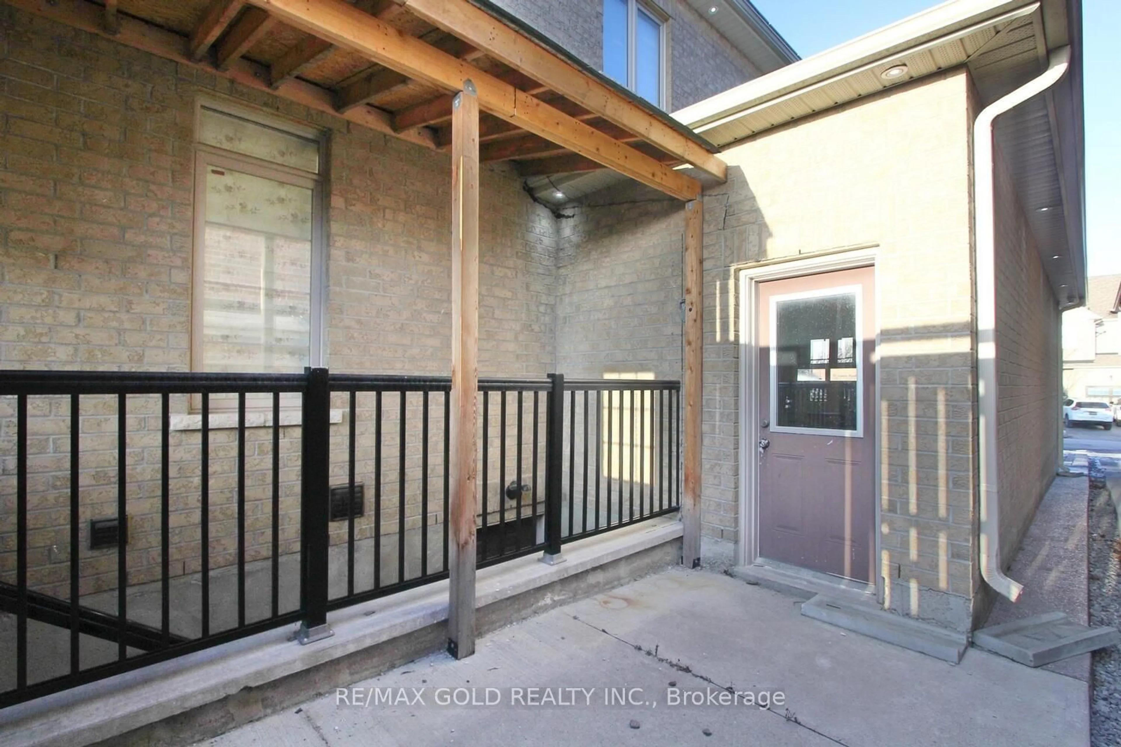 Patio, street for 62 Leparc Rd, Brampton Ontario L6P 2K6