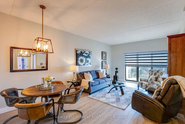 Additional property image - 2075 AMHERST HEIGHTS Dr Unit 402
