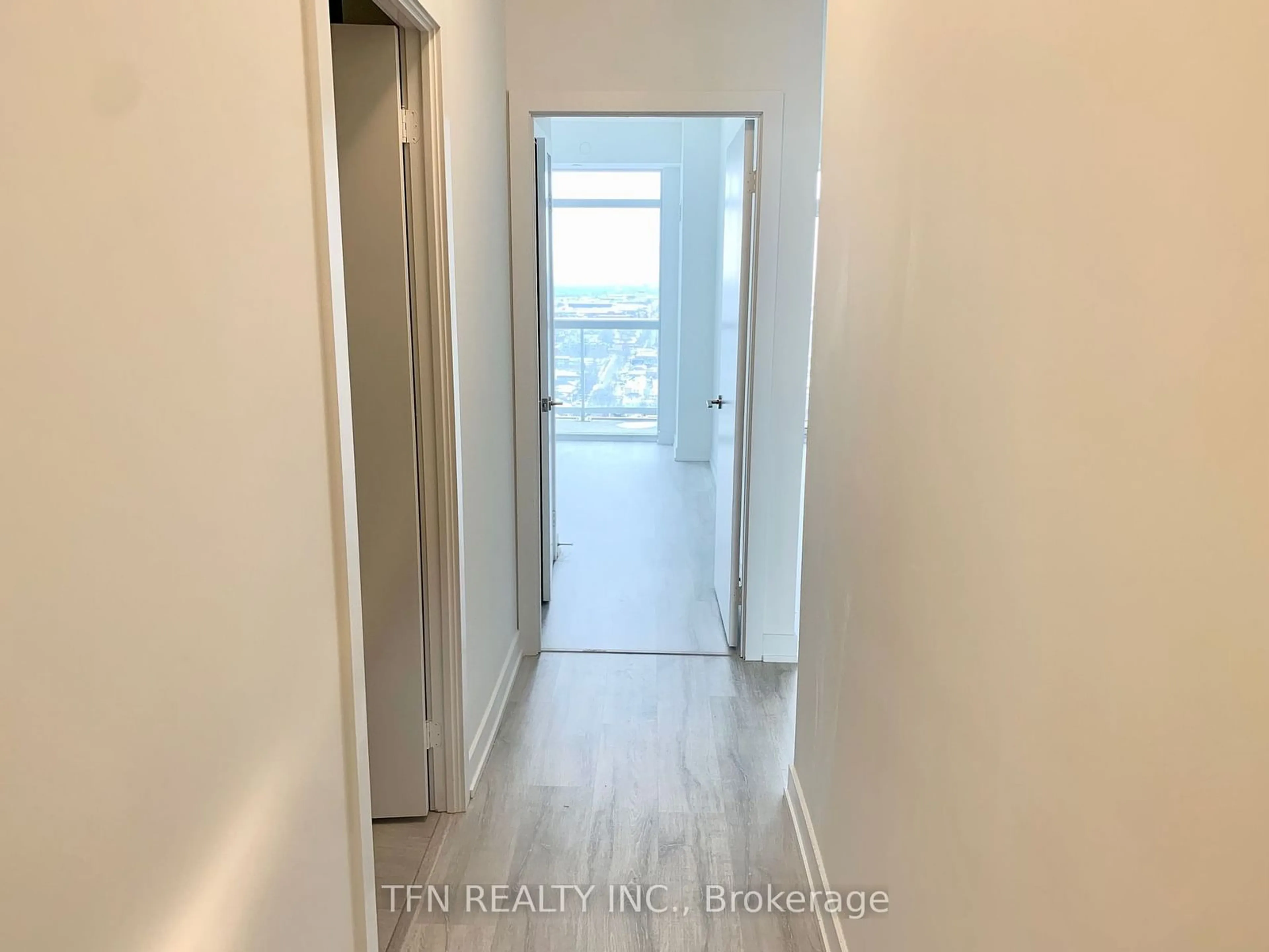 A pic of a room for 251 Manitoba St #2808, Toronto Ontario M8Y 0C7