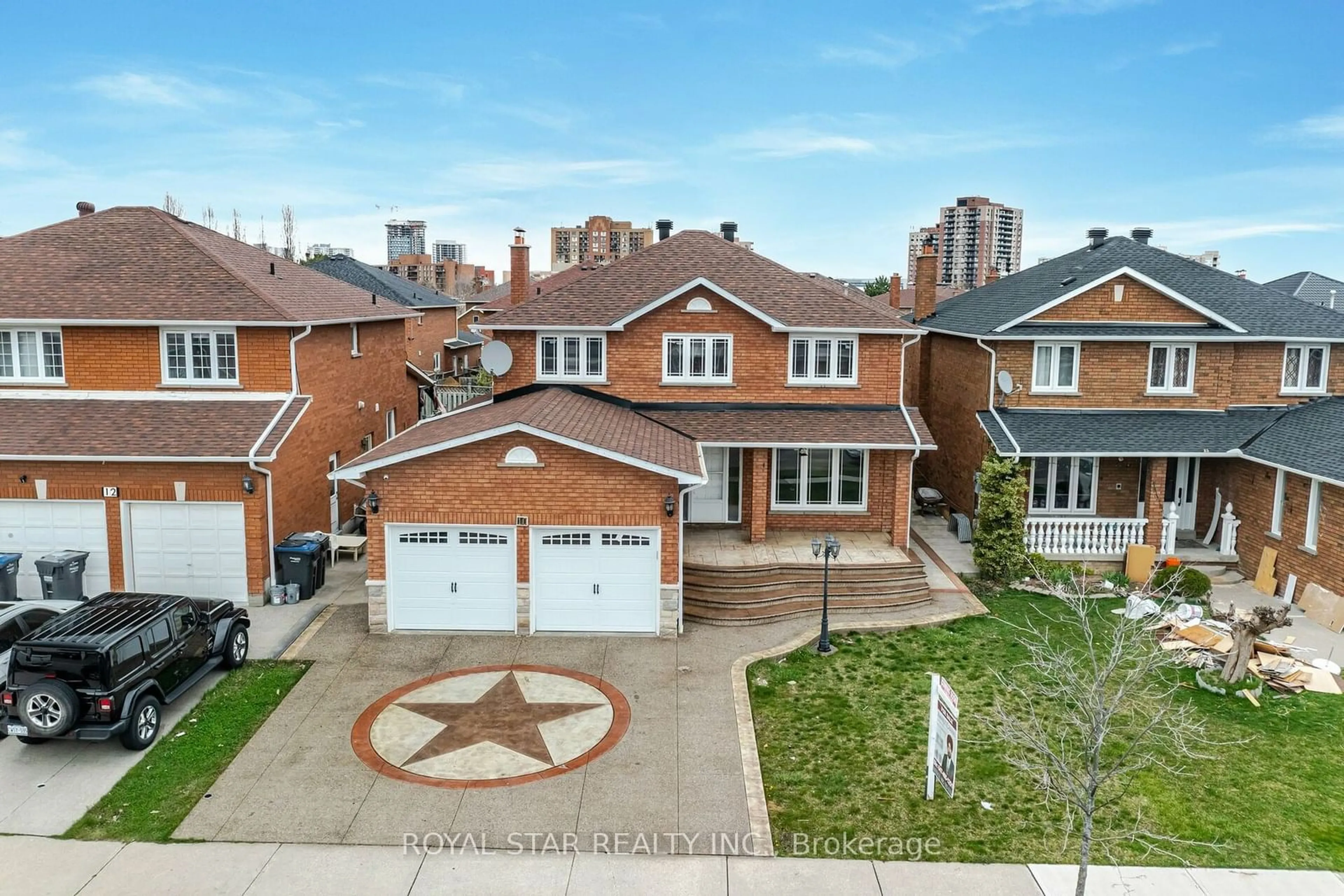 A pic from outside/outdoor area/front of a property/back of a property/a pic from drone, street for 10 Hedgerow Ave, Brampton Ontario L6Y 3C6