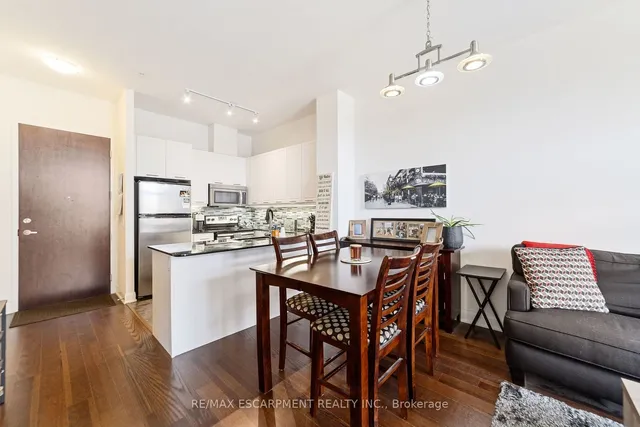 Additional property image - 2480 Prince Michael Dr Unit 102