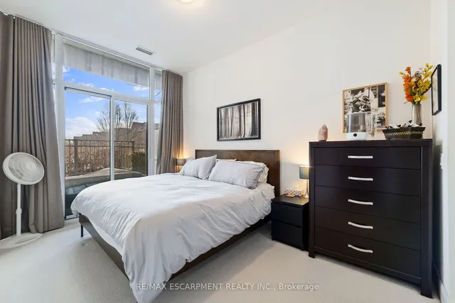 Additional property image - 2480 Prince Michael Dr Unit 102