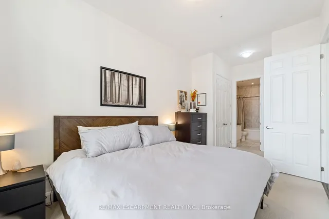 Additional property image - 2480 Prince Michael Dr Unit 102