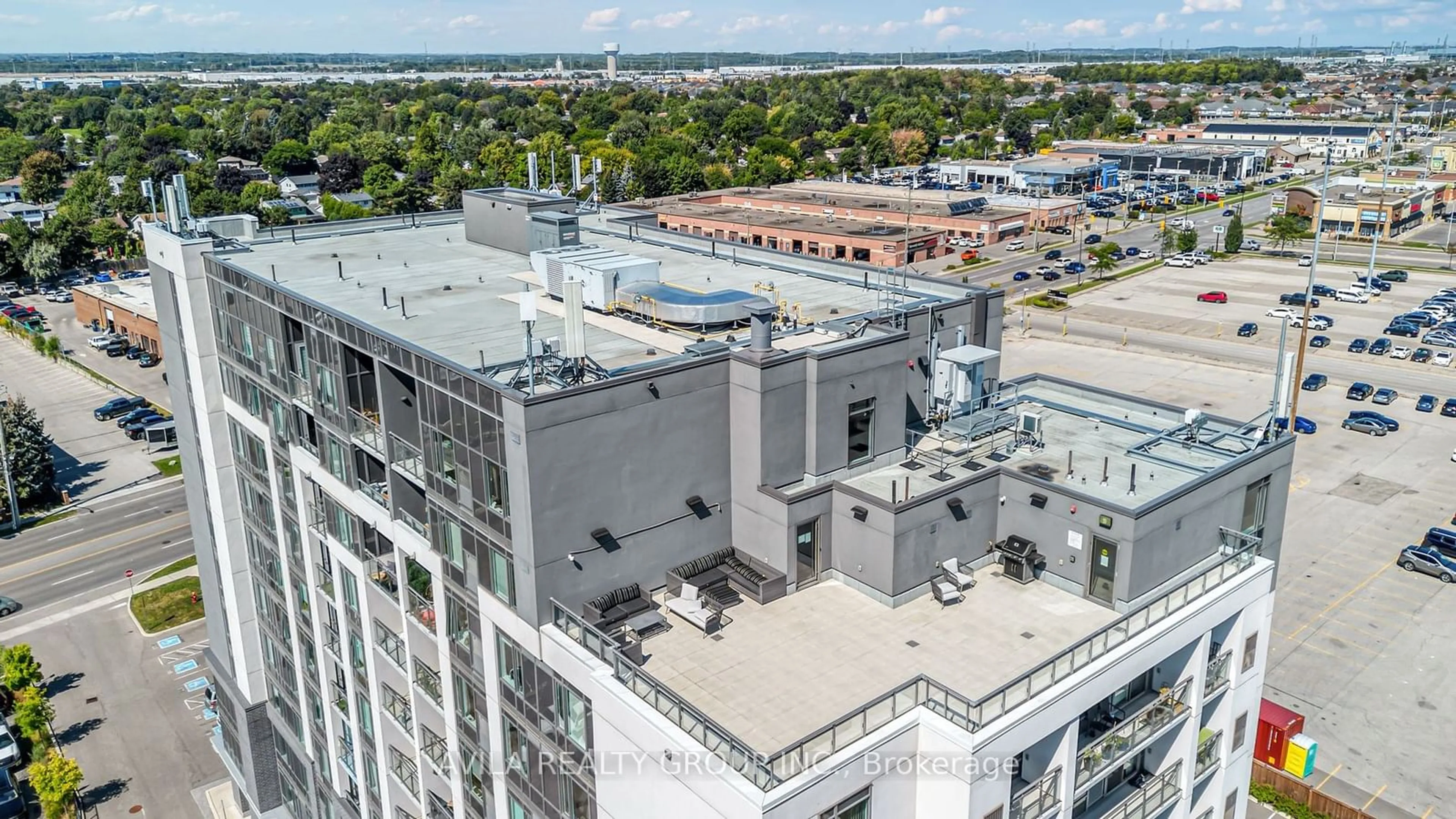 A pic from outside/outdoor area/front of a property/back of a property/a pic from drone, city buildings view from balcony for 716 Main St #102, Milton Ontario L9T 3P6