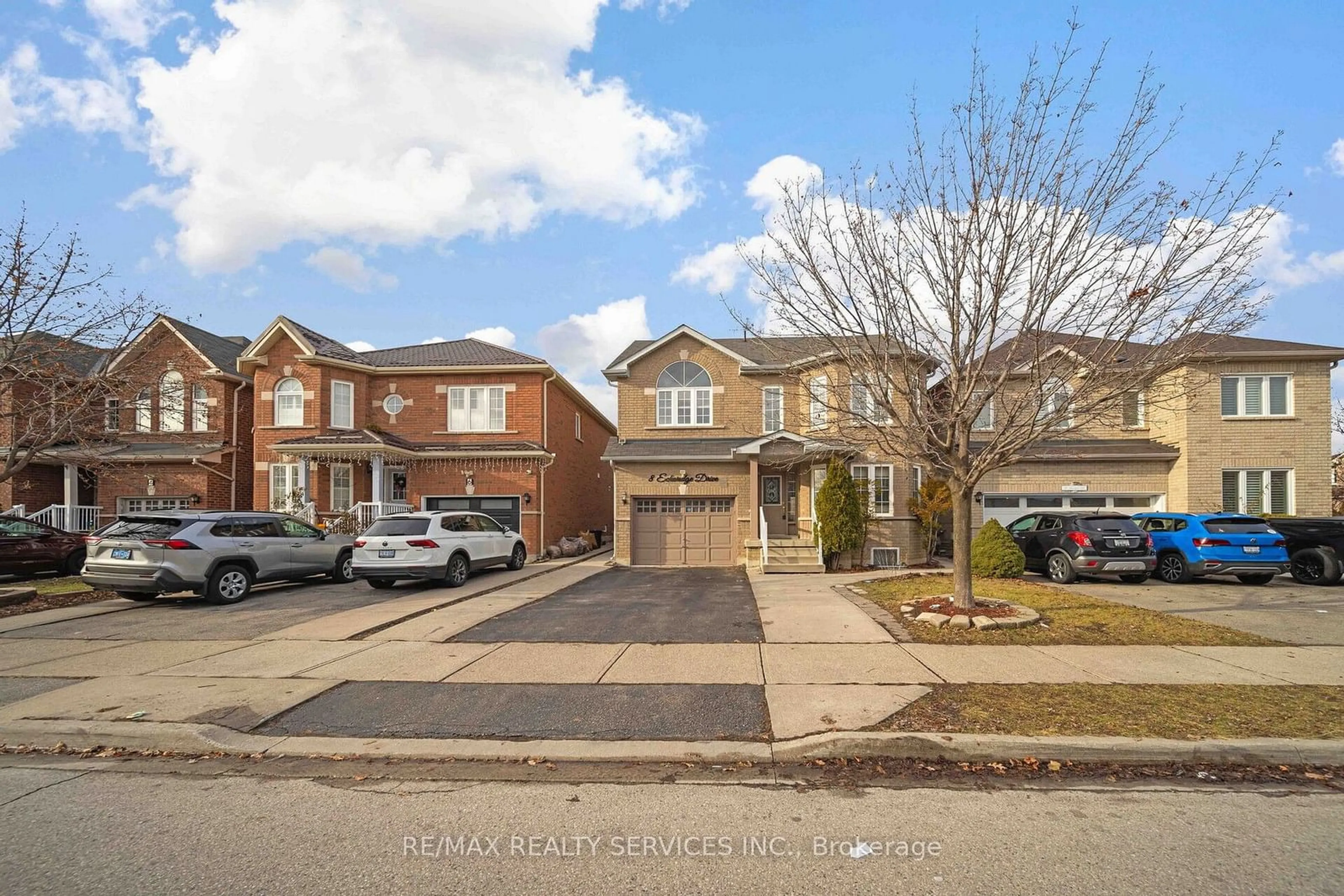 Home with brick exterior material, street for 8 Echoridge Dr, Brampton Ontario L7A 3L2