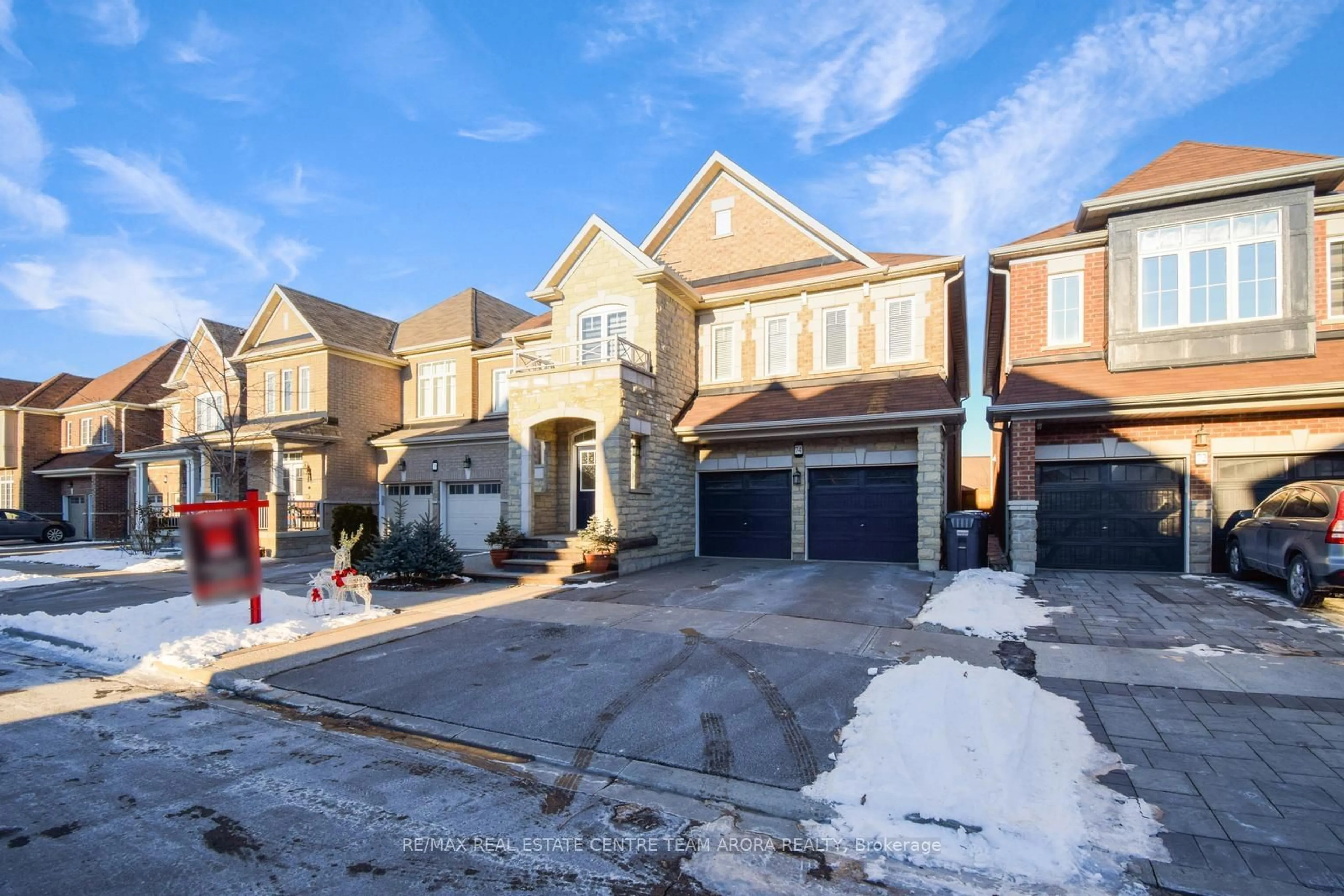 A pic from outside/outdoor area/front of a property/back of a property/a pic from drone, street for 74 Abercrombie Cres, Brampton Ontario L7A 4N3