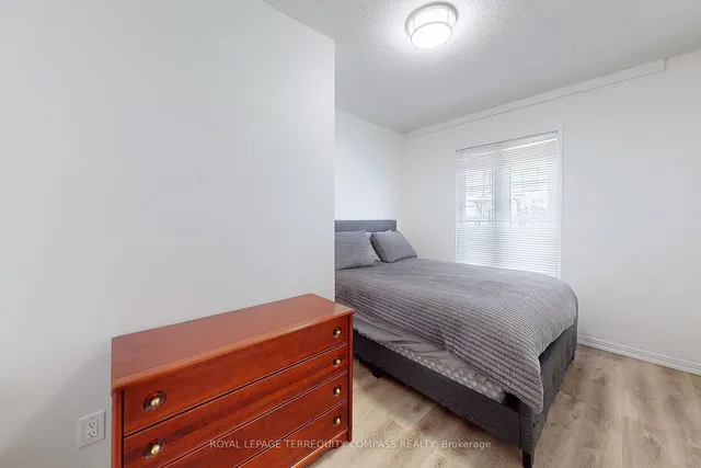 Additional property image - 560 Perth Ave