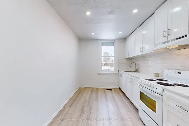 Additional property image - 560 Perth Ave
