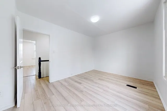 Additional property image - 560 Perth Ave