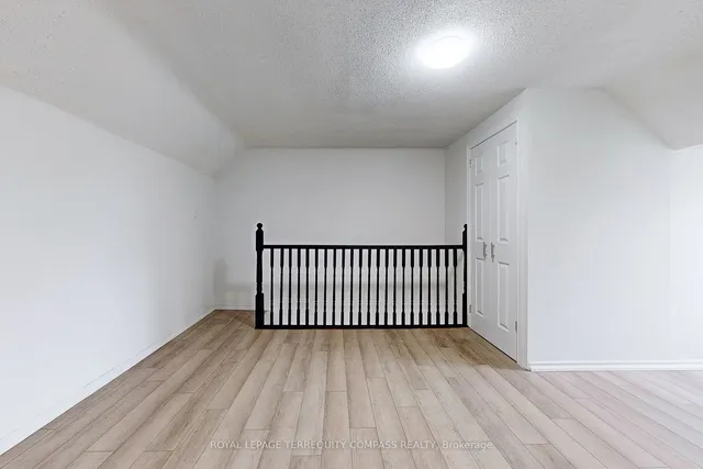 Additional property image - 560 Perth Ave