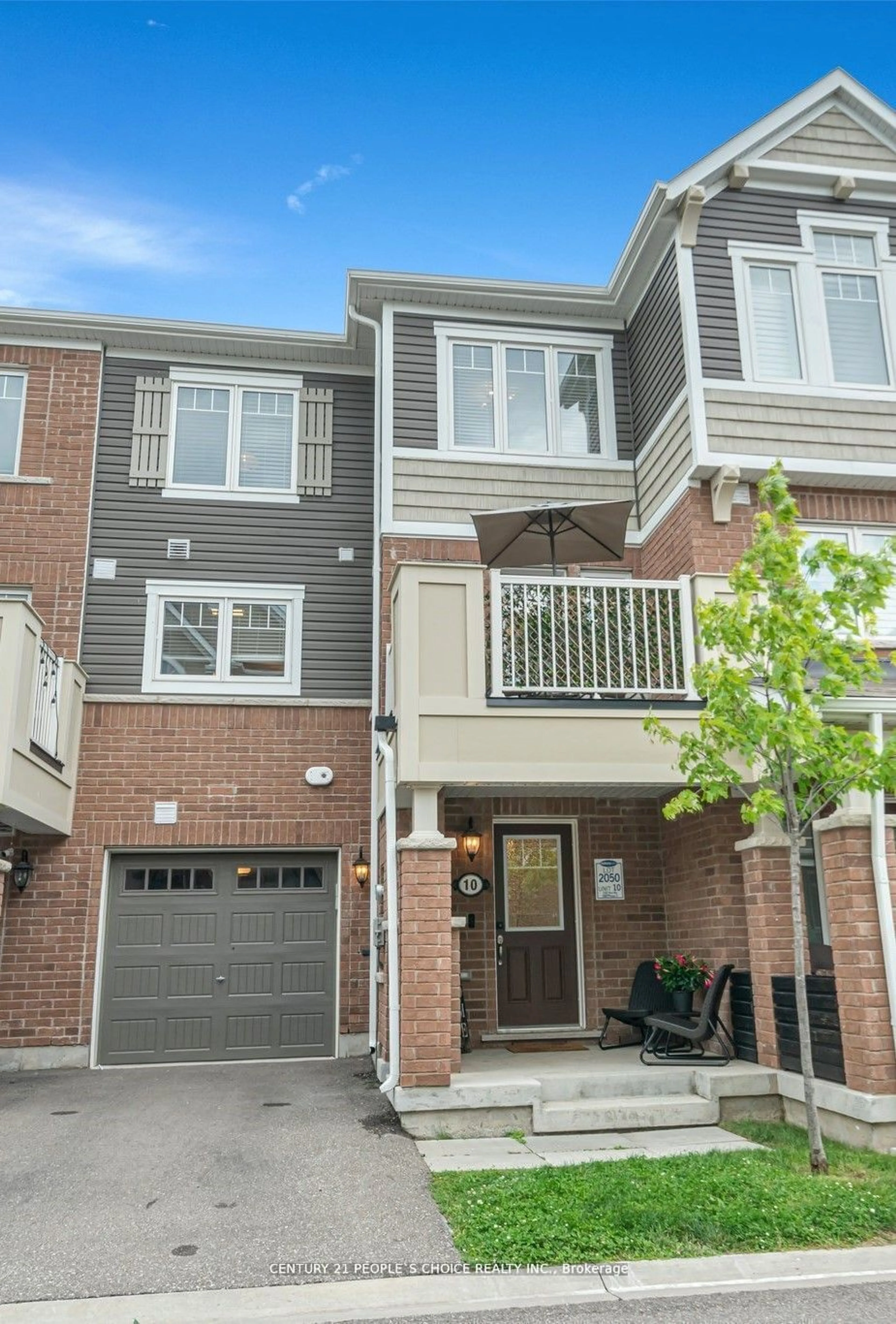 Home with brick exterior material, street for 1222 Rose Way #10, Milton Ontario L9E 1P1