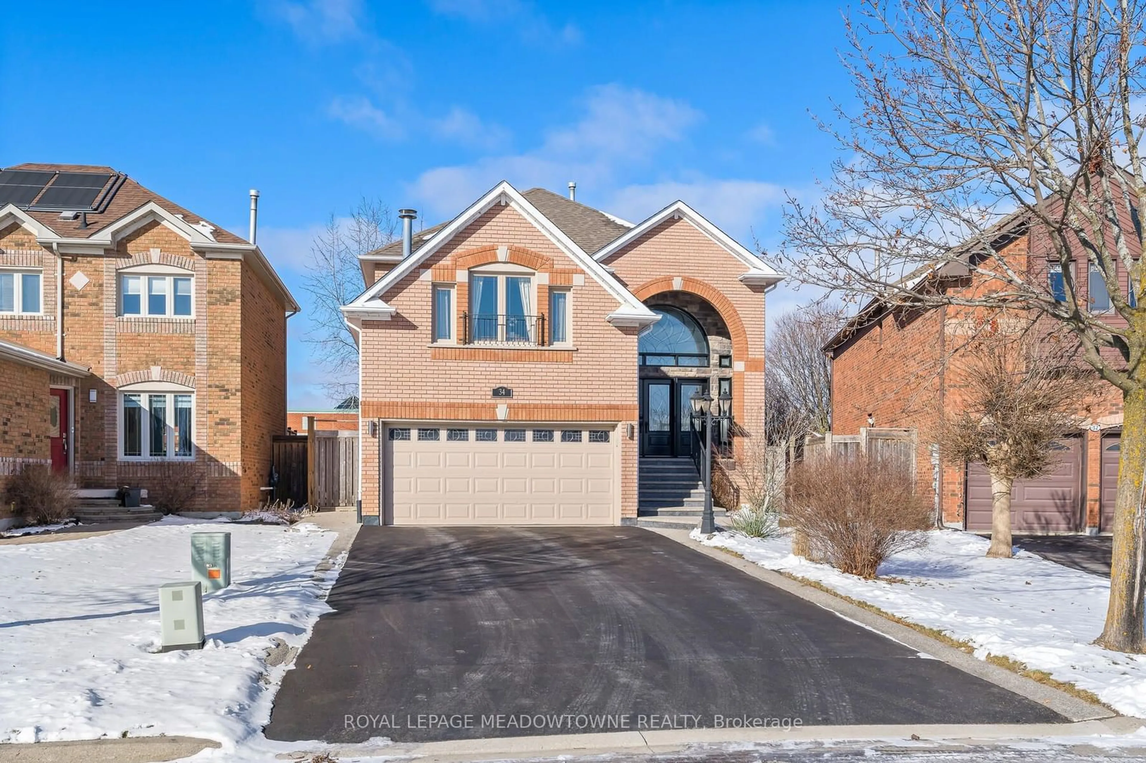 Home with brick exterior material, street for 34 Hepburn Cres, Halton Hills Ontario L7G 5P8