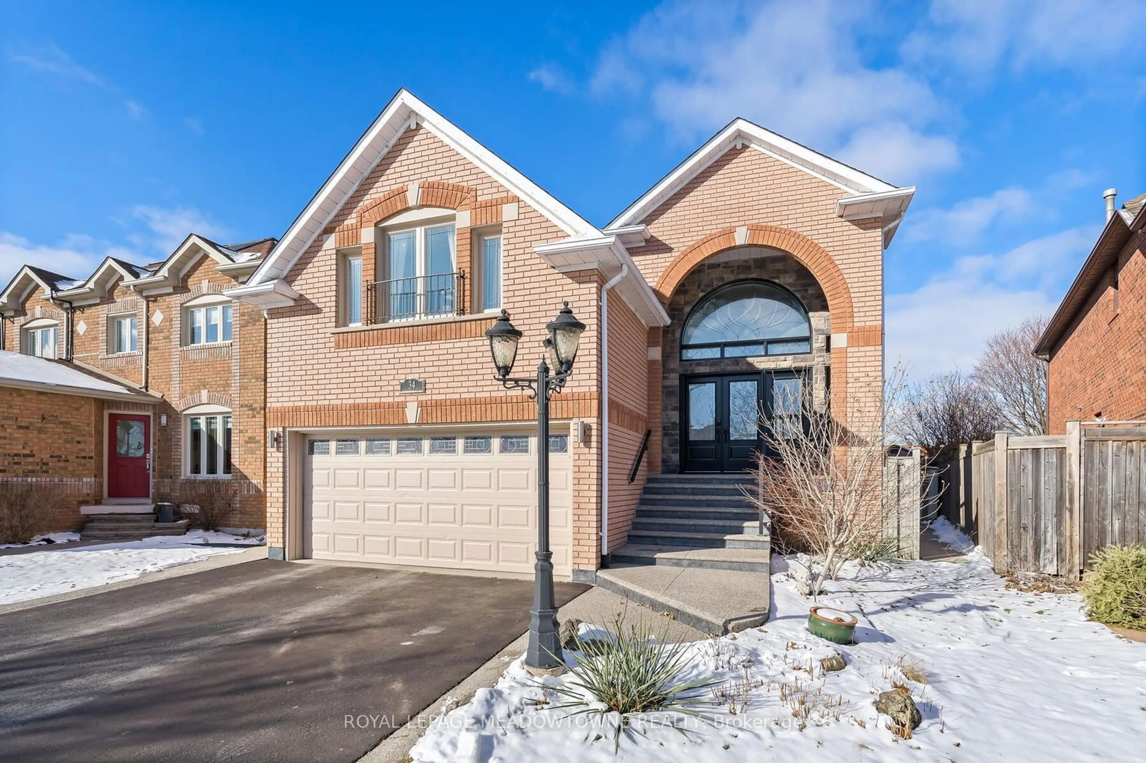 Home with brick exterior material, street for 34 Hepburn Cres, Halton Hills Ontario L7G 5P8