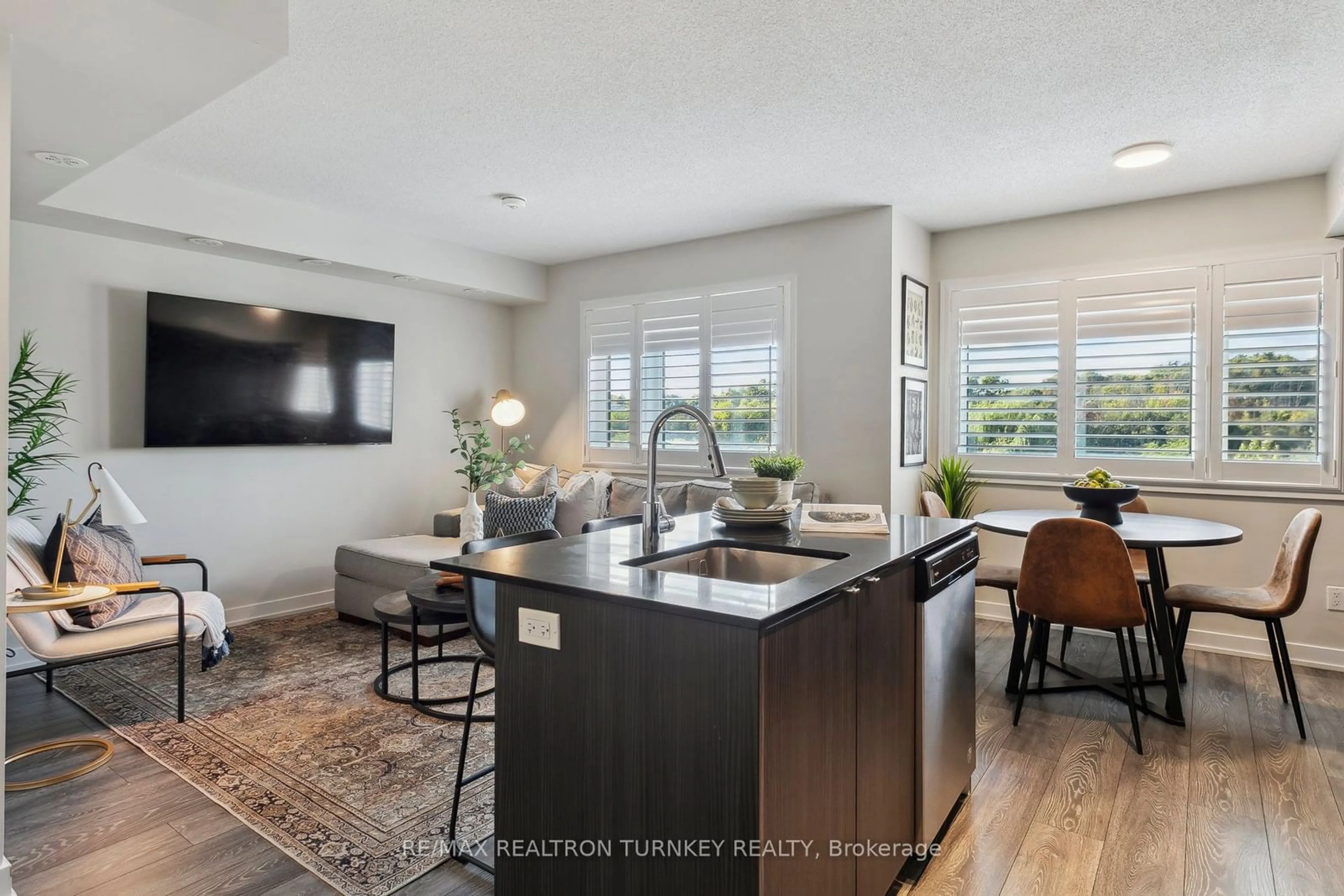 Open concept kitchen, ceramic/tile floor for 1135 Cooke Blvd #116, Burlington Ontario L7T 0C3