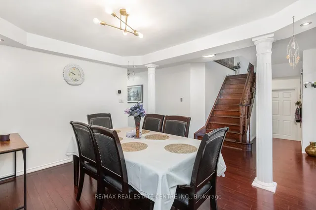 Additional image 31 of 1015 Vickerman Way