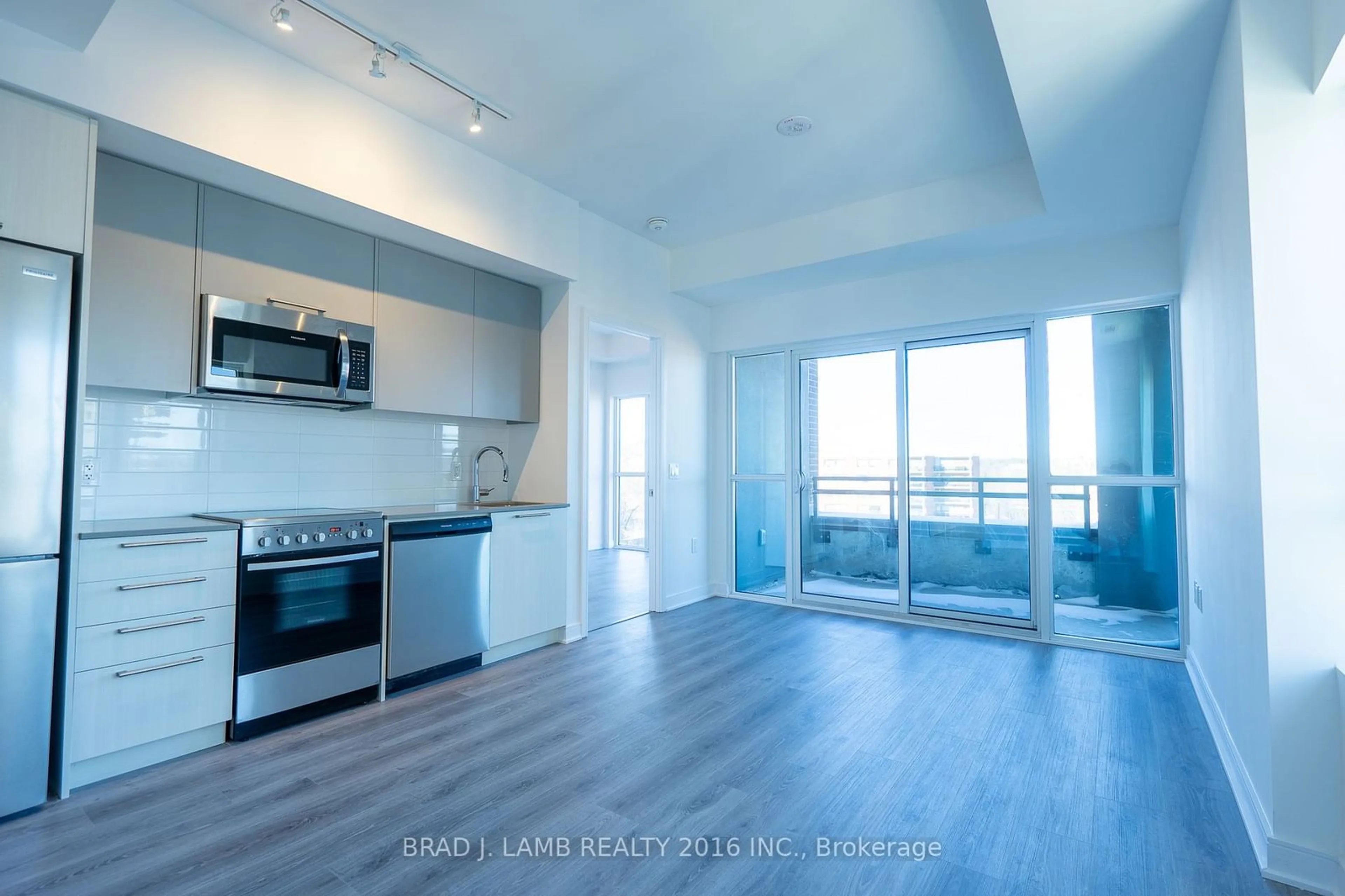 Open concept kitchen, unknown for 25 Neighbourhood Lane #713, Toronto Ontario M8Y 0C4