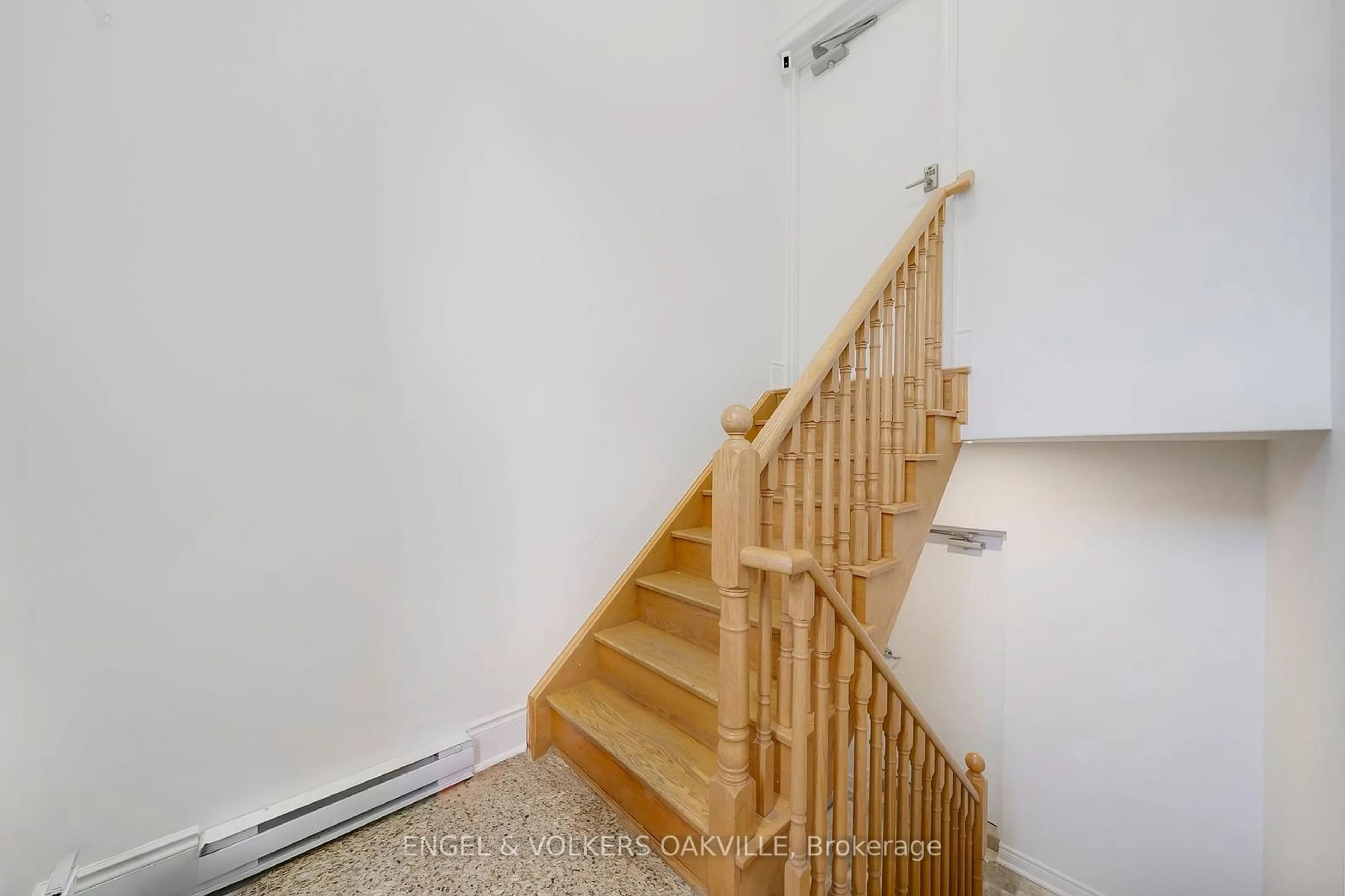 Stairs for 9141 Derry Rd #38, Milton Ontario L9T 7Z1