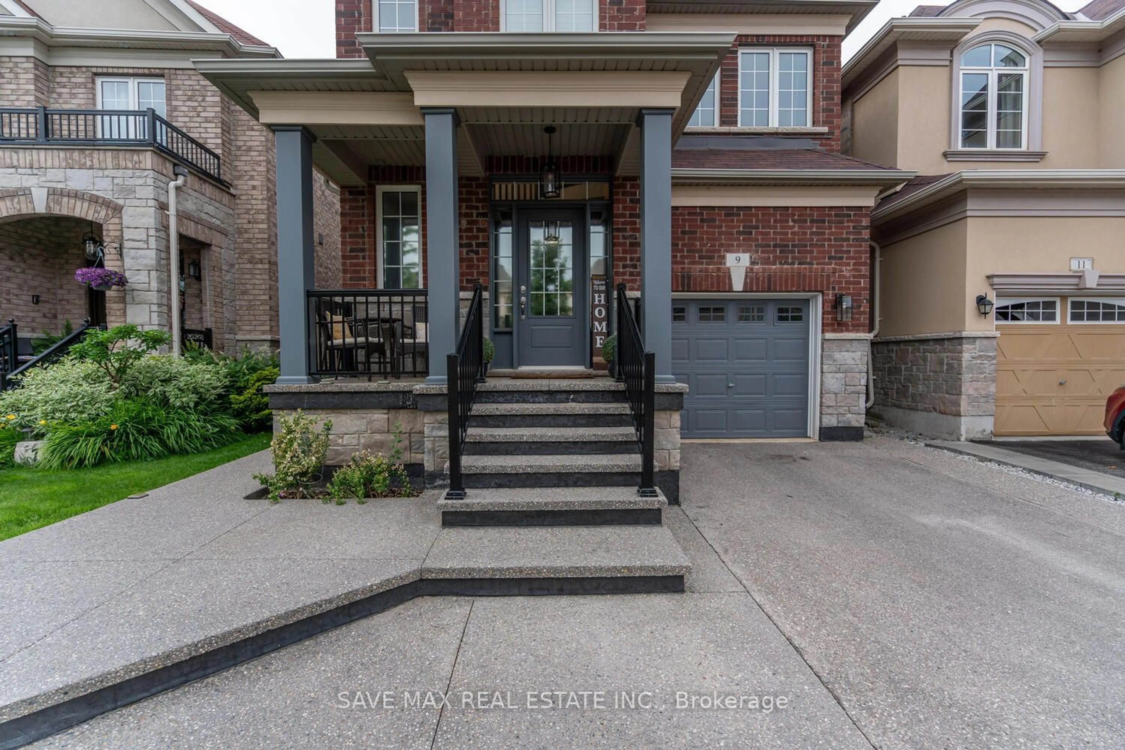 Home with brick exterior material, street for 9 Upper Canada Crt, Halton Hills Ontario L7G 4B6