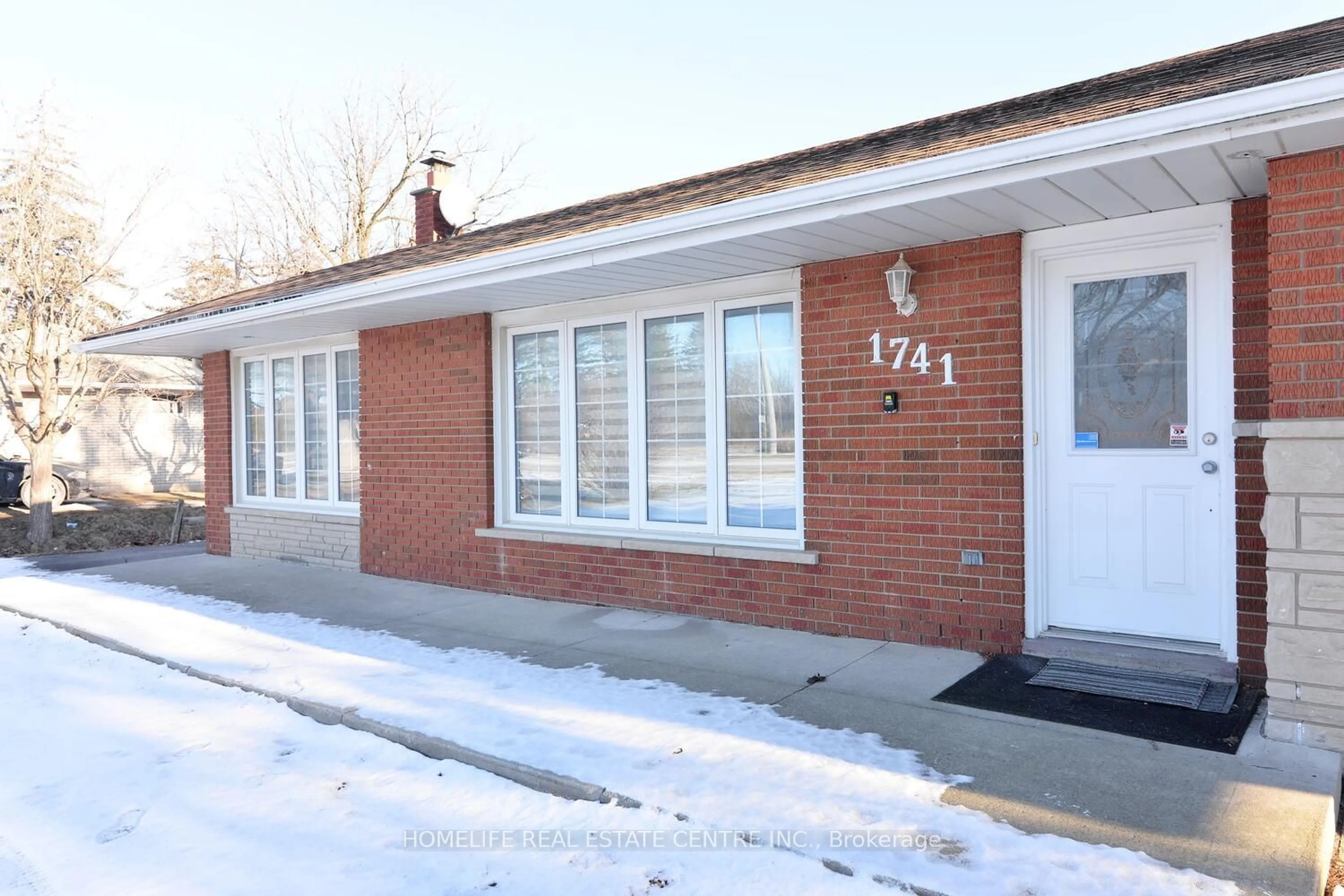 Home with brick exterior material, street for 1741 Countryside Dr, Brampton Ontario L6R 0B7