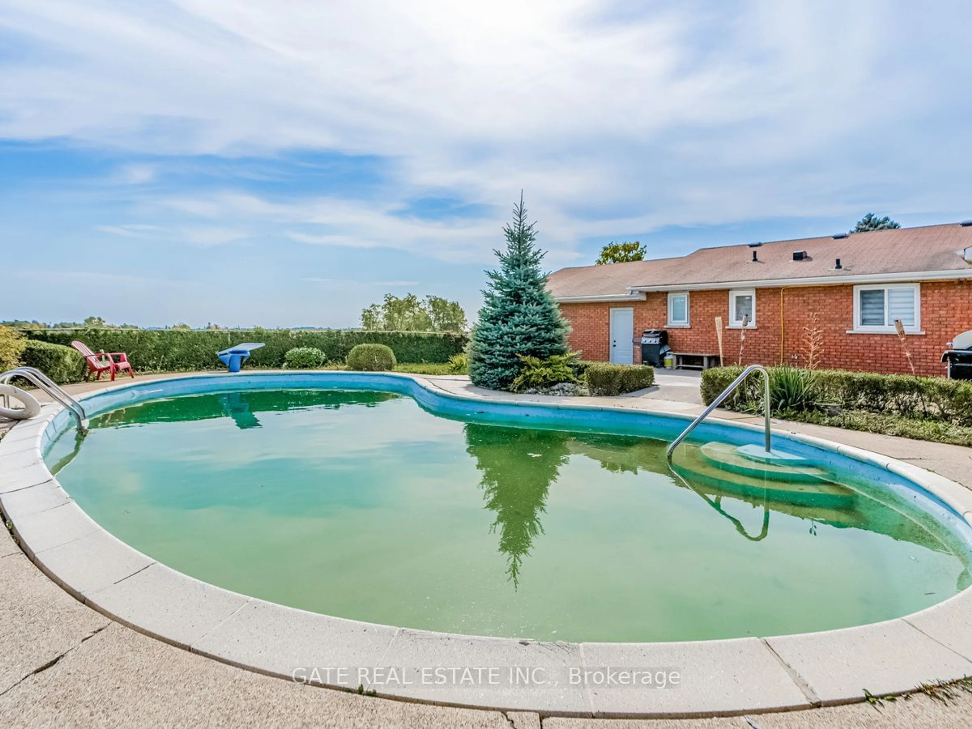 Pool for 9779 Heritage Rd, Brampton Ontario L6X 0C6