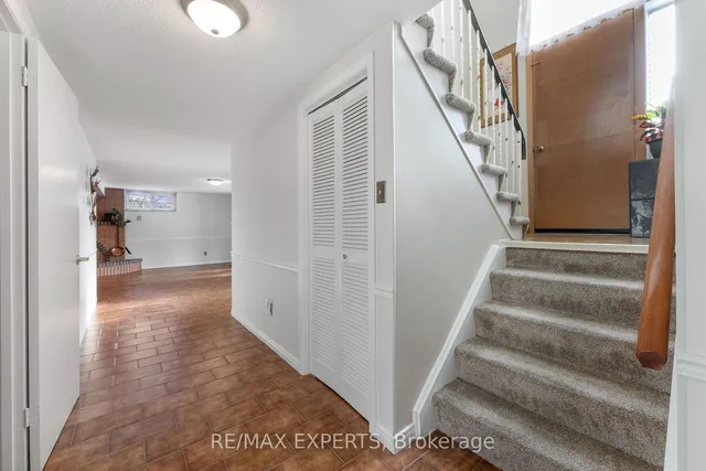 Additional property image - 16 Islay Crt
