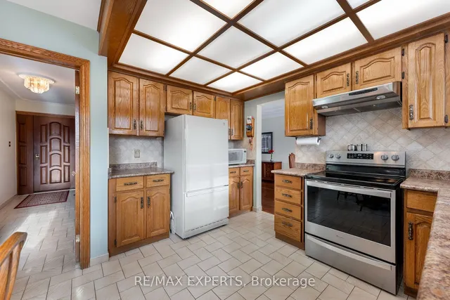 Additional property image - 16 Islay Crt