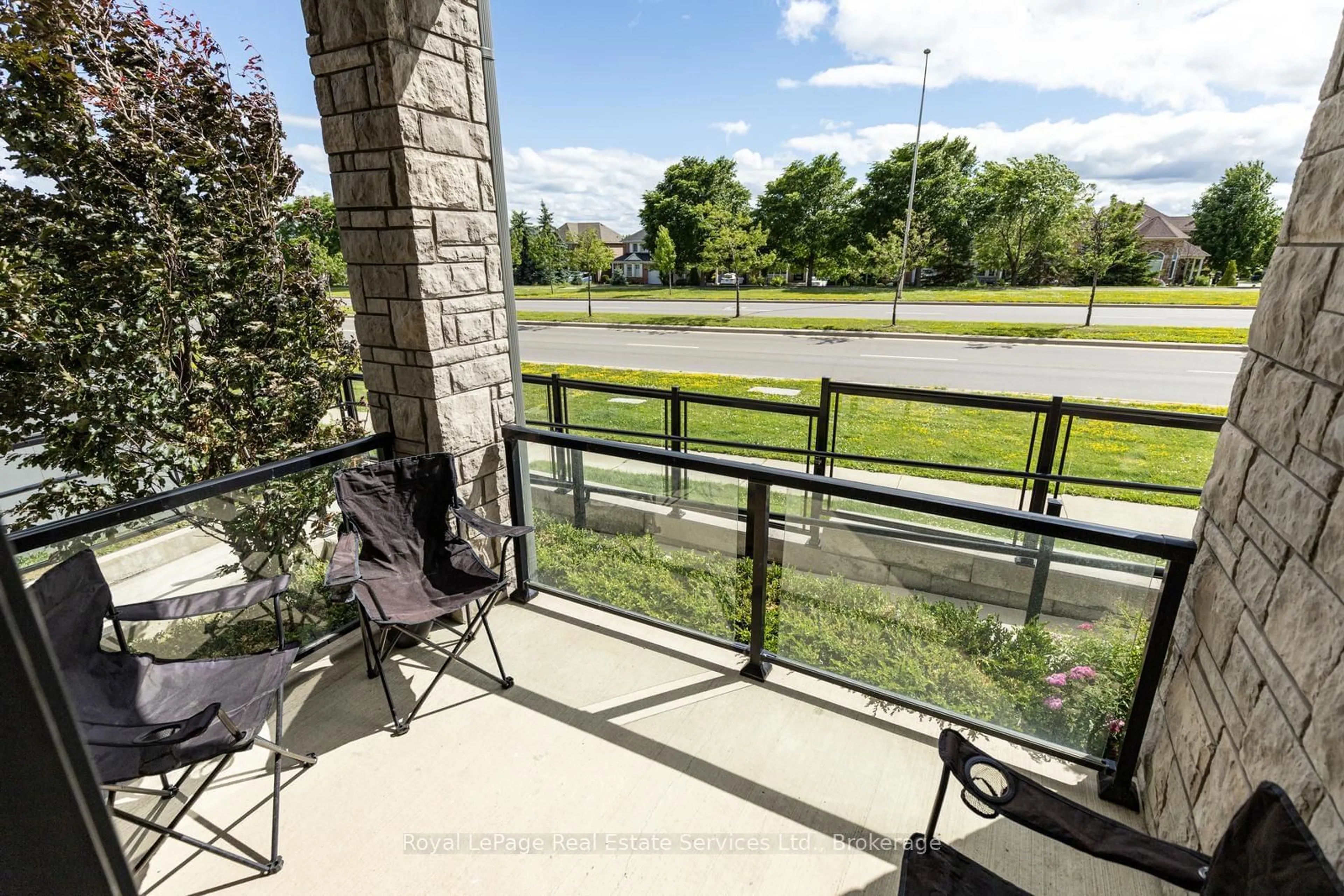 Patio, water/lake/river/ocean view for 2375 Bronte Rd #13, Oakville Ontario L6M 1P5