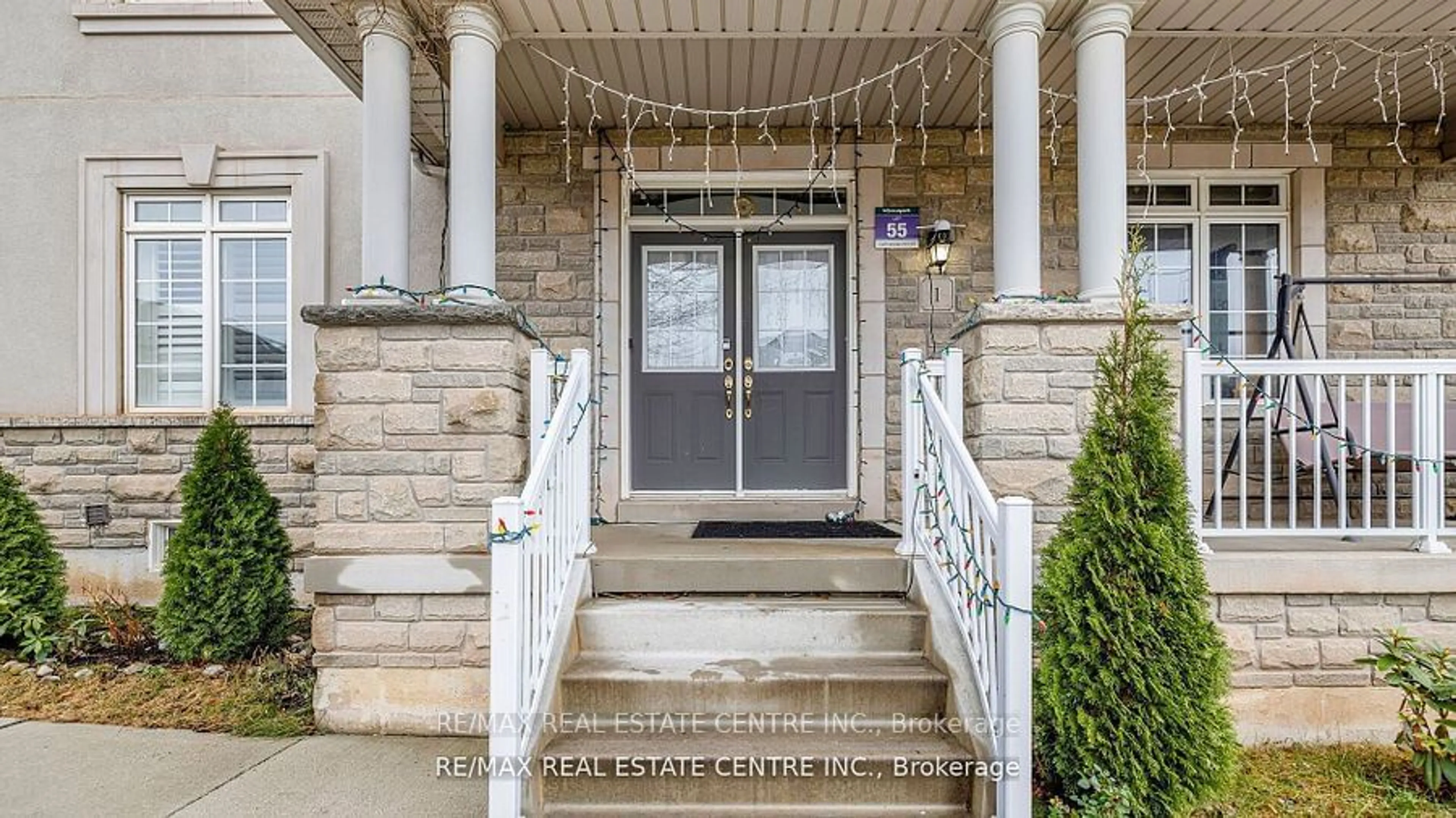 Indoor entryway for 1 Sage Meadow Cres, Brampton Ontario L6Y 0Y1