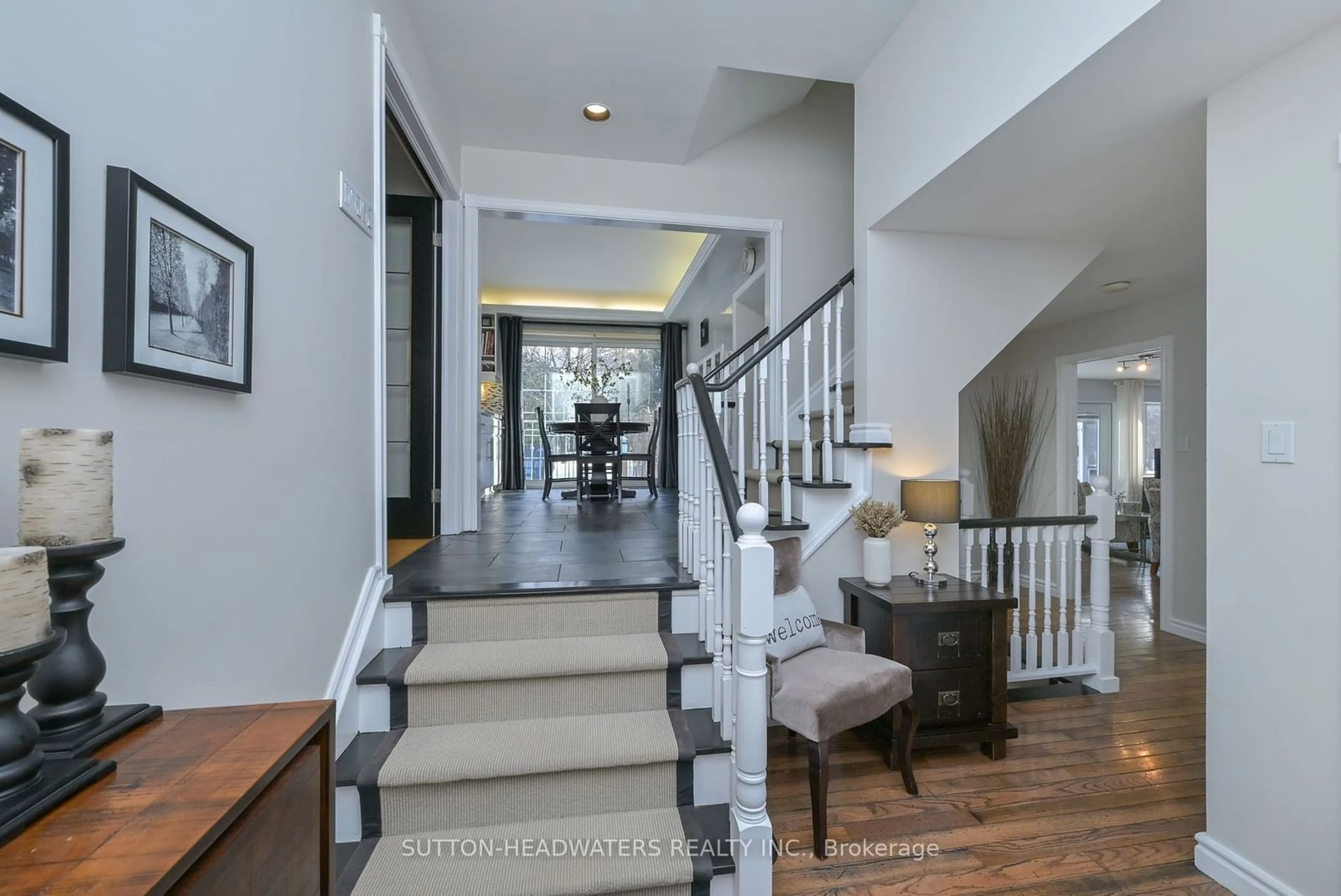 Indoor entryway for 563 River Rd, Caledon Ontario L7K 0E5