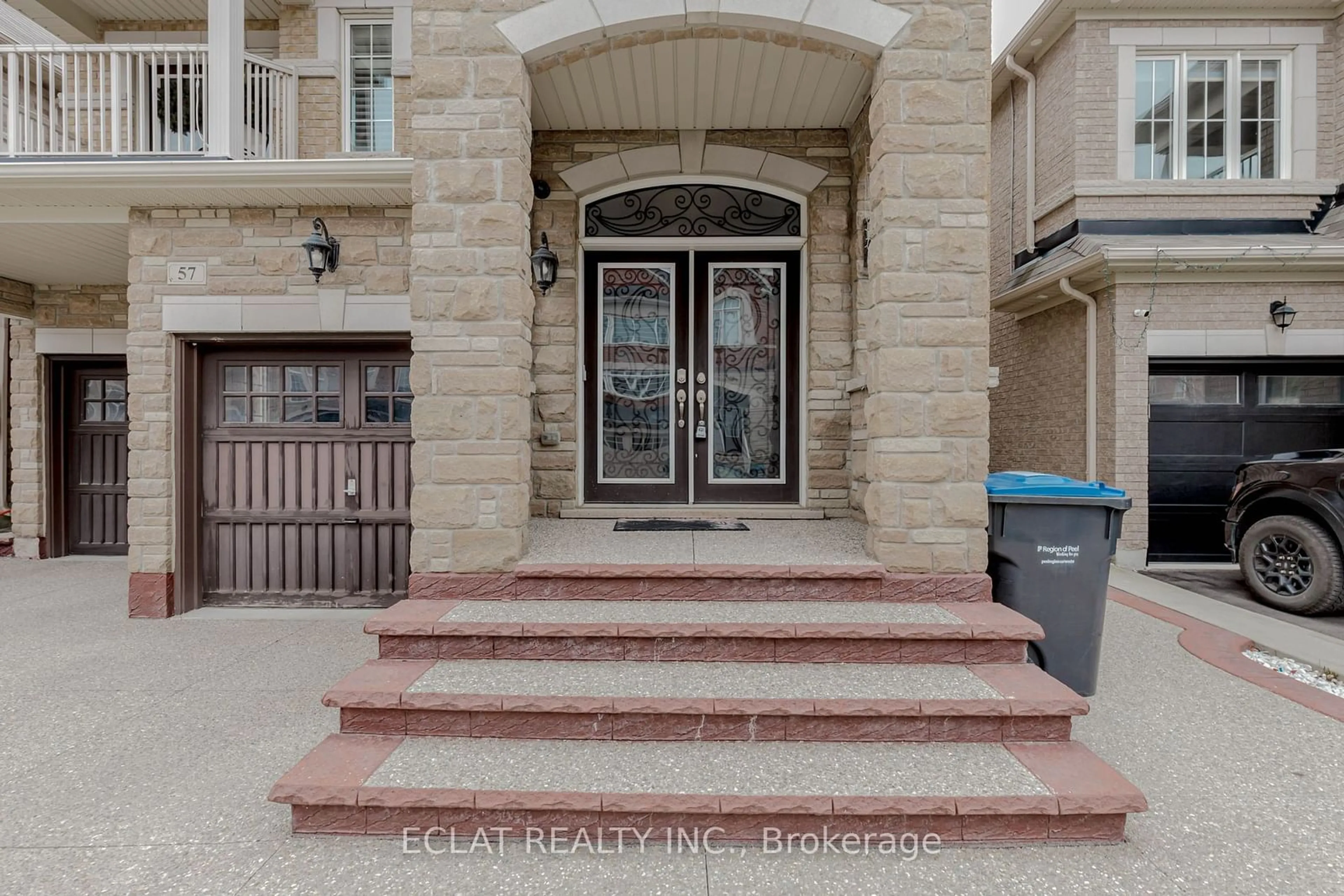 Indoor entryway for 57 Aldersgate Dr, Brampton Ontario L7A 3Z9