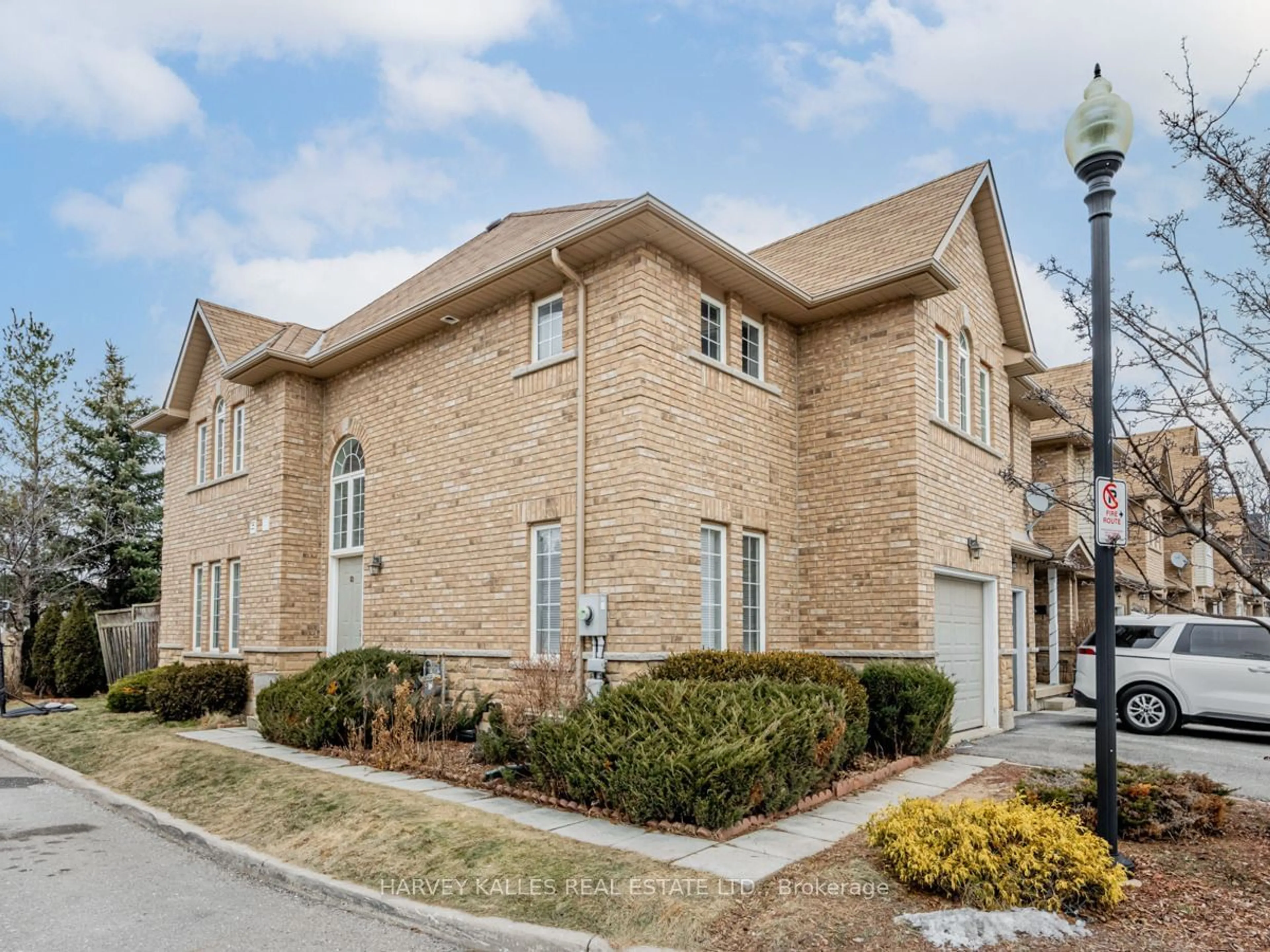 Home with brick exterior material, street for 4055 Forest Run Ave #69, Burlington Ontario L7M 5B8