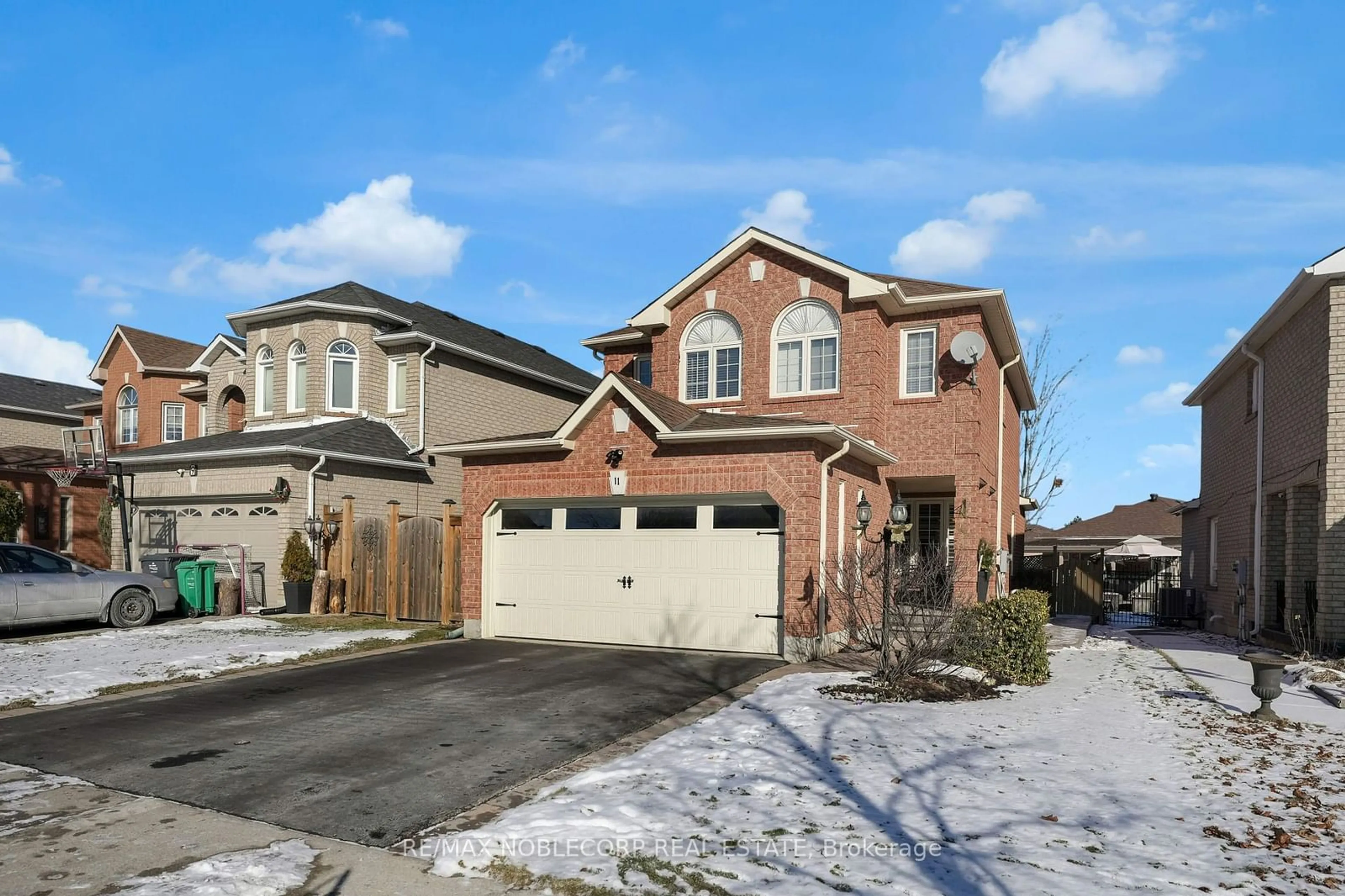 Home with brick exterior material, street for 11 Royalton Dr, Caledon Ontario L7E 1W8