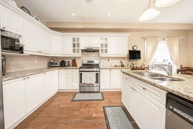 Additional property image - 733 Macbeth Hts