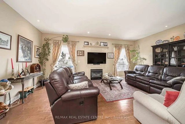 Additional property image - 733 Macbeth Hts
