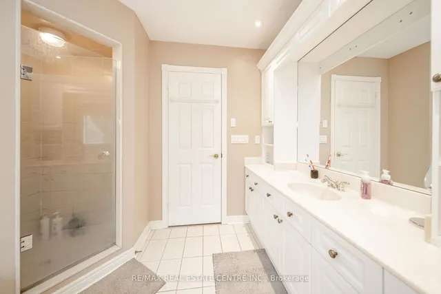 Additional property image - 733 Macbeth Hts