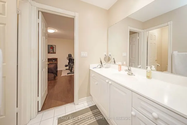 Additional property image - 733 Macbeth Hts