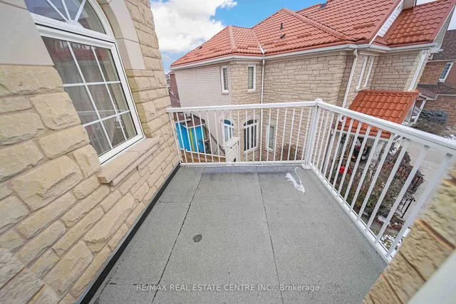 Additional property image - 733 Macbeth Hts