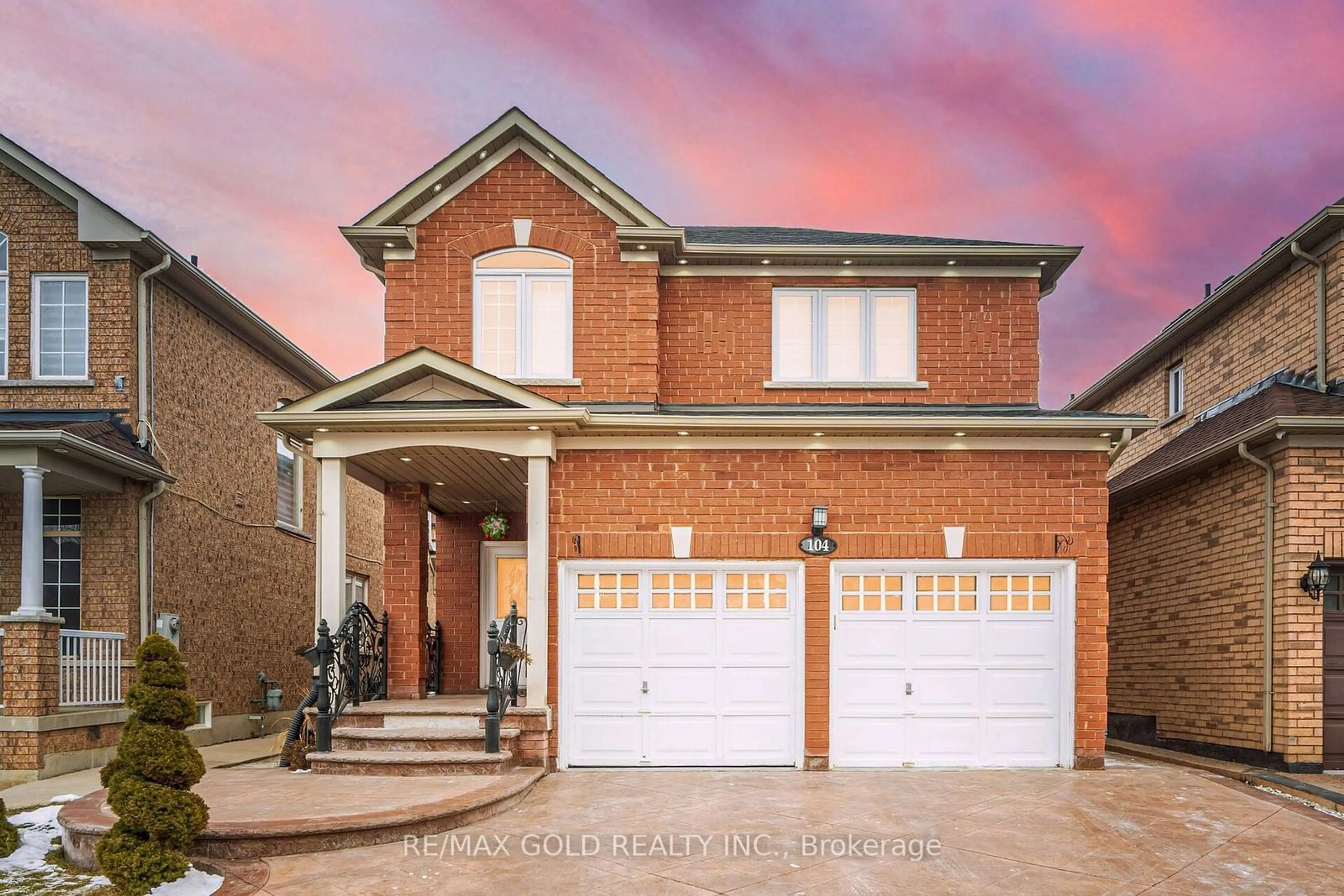 Home with brick exterior material, street for 104 Turquoise Cres, Brampton Ontario L6P 0Z8