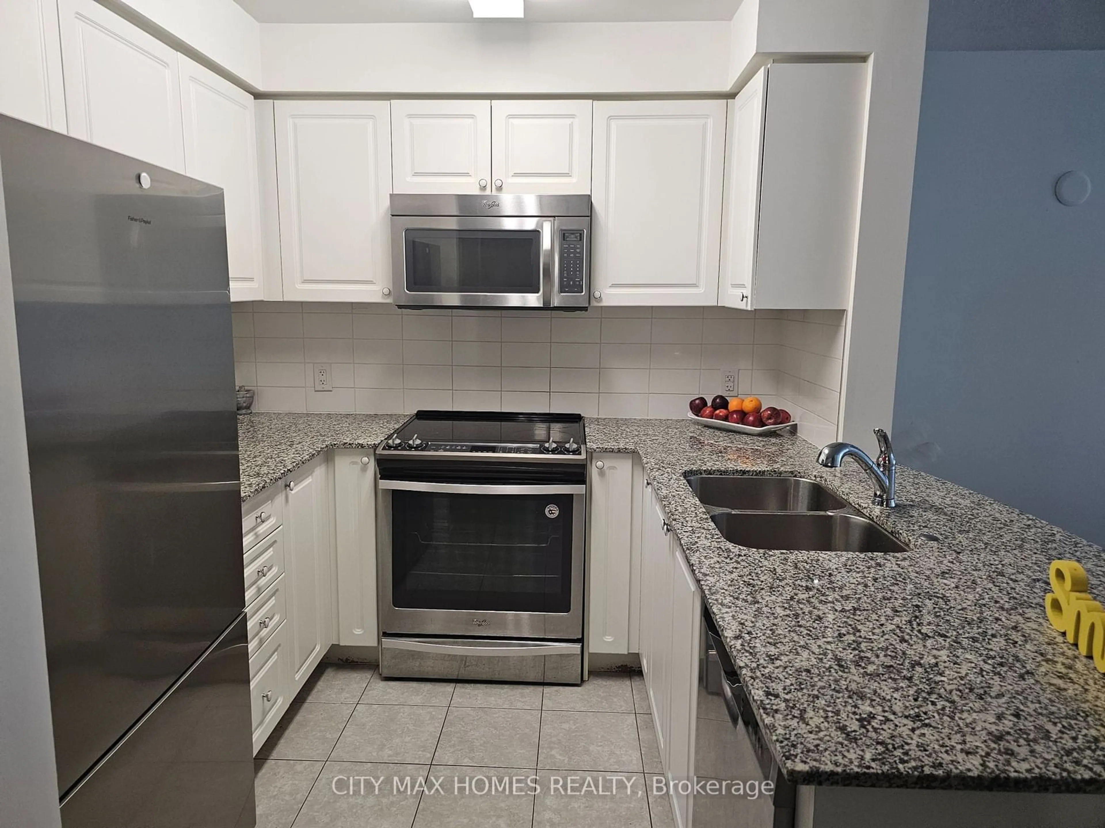 Standard kitchen, unknown for 50 Via Rosedale Way #116, Brampton Ontario L6R 3Z7