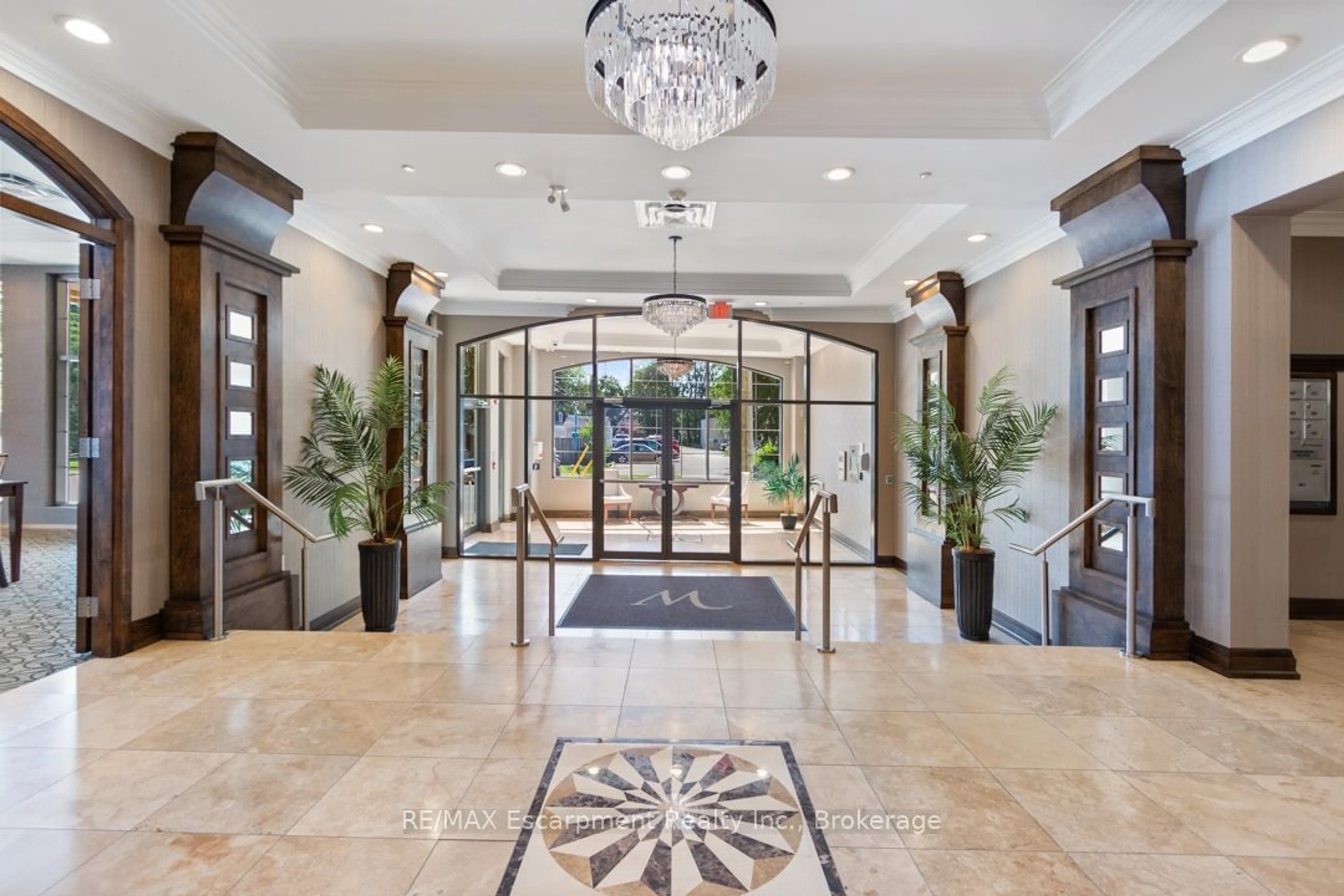 Lobby for 205 Lakeshore Rd #206, Oakville Ontario L6K 0H8