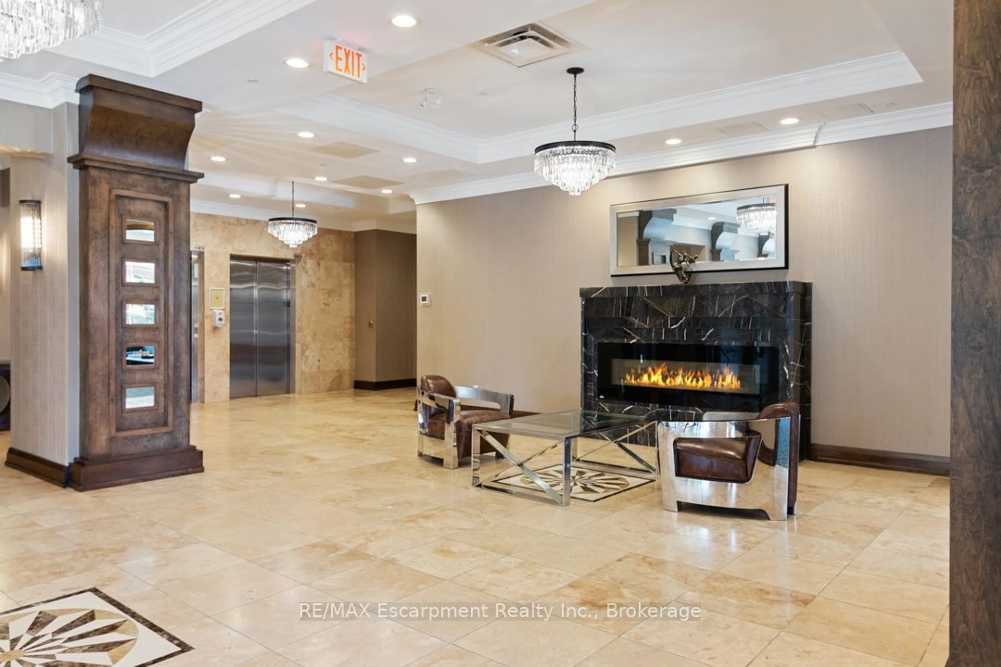 Lobby for 205 Lakeshore Rd #206, Oakville Ontario L6K 0H8