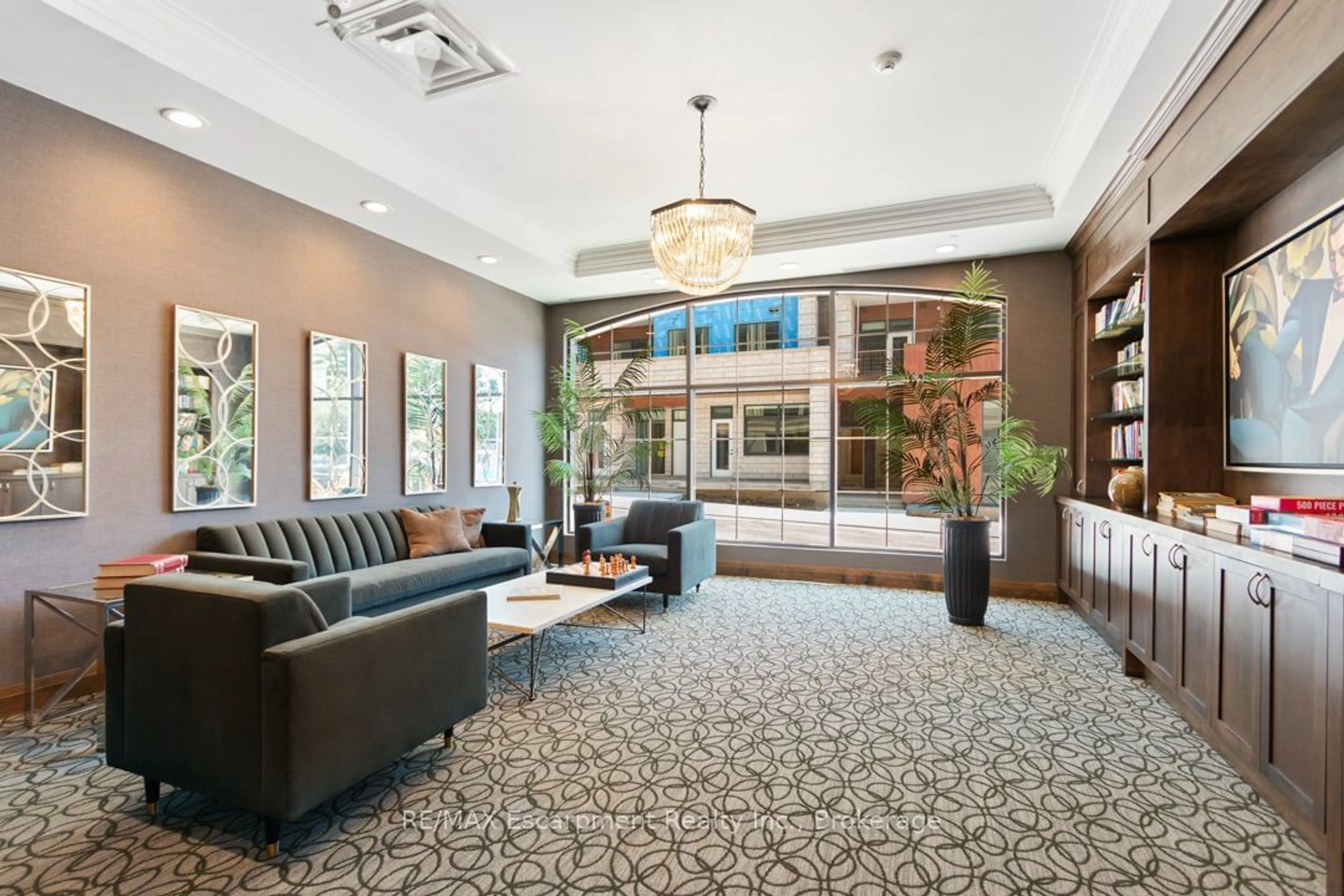 Lobby for 205 Lakeshore Rd #206, Oakville Ontario L6K 0H8